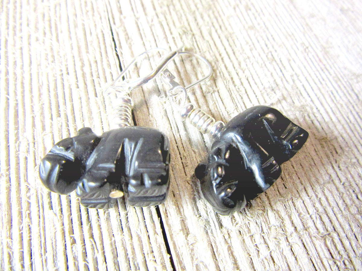 Hippopotamus earrings made from turquoise stone, handcrafted jewelry featuring cute hippo design, ideal gift for hippo enthusiasts.