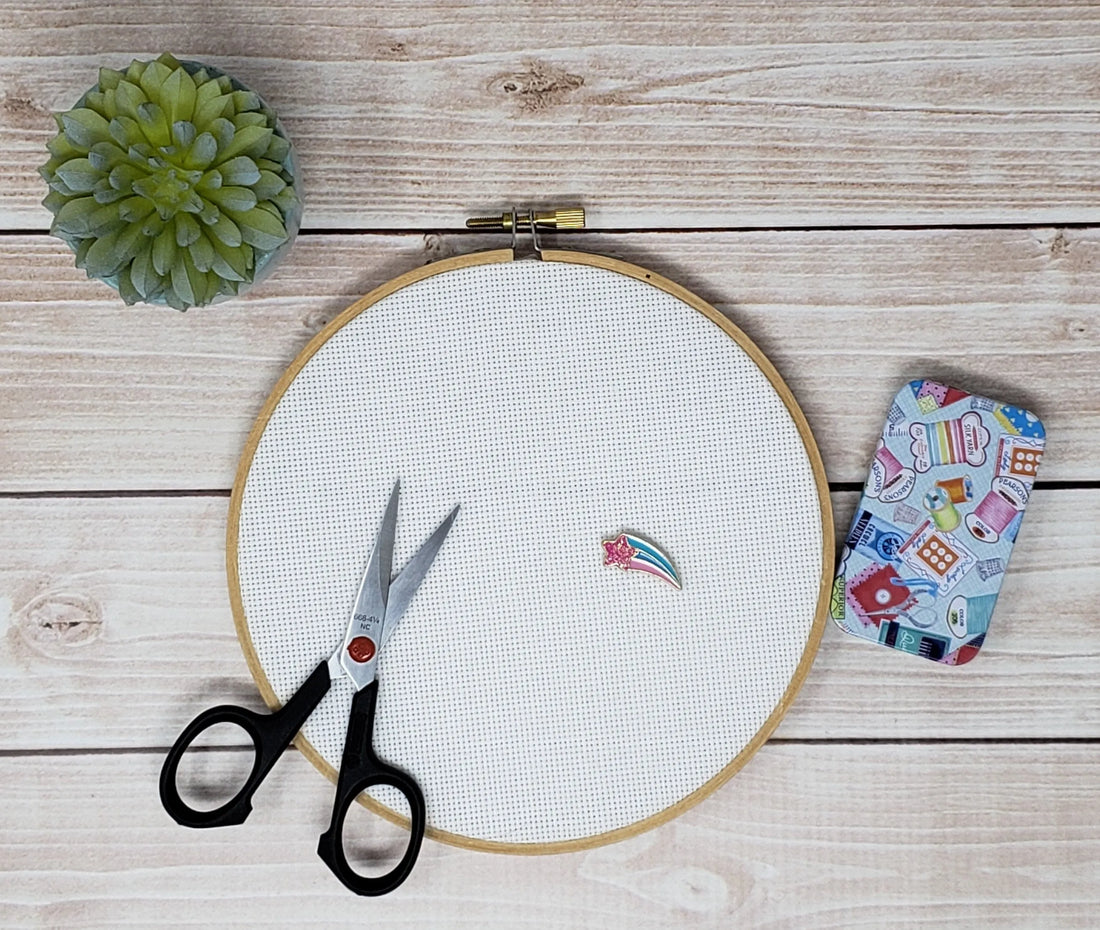 Shooting Star Needle Minder
