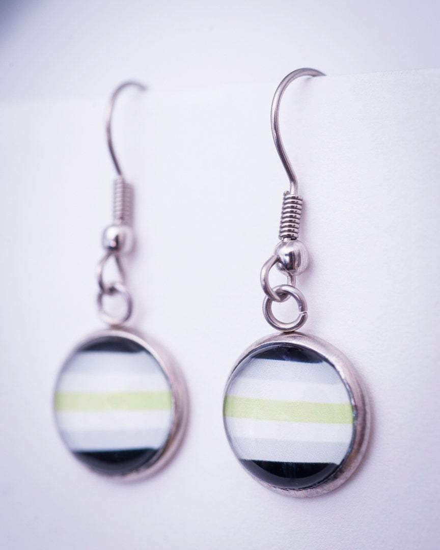 agender queer jewelry