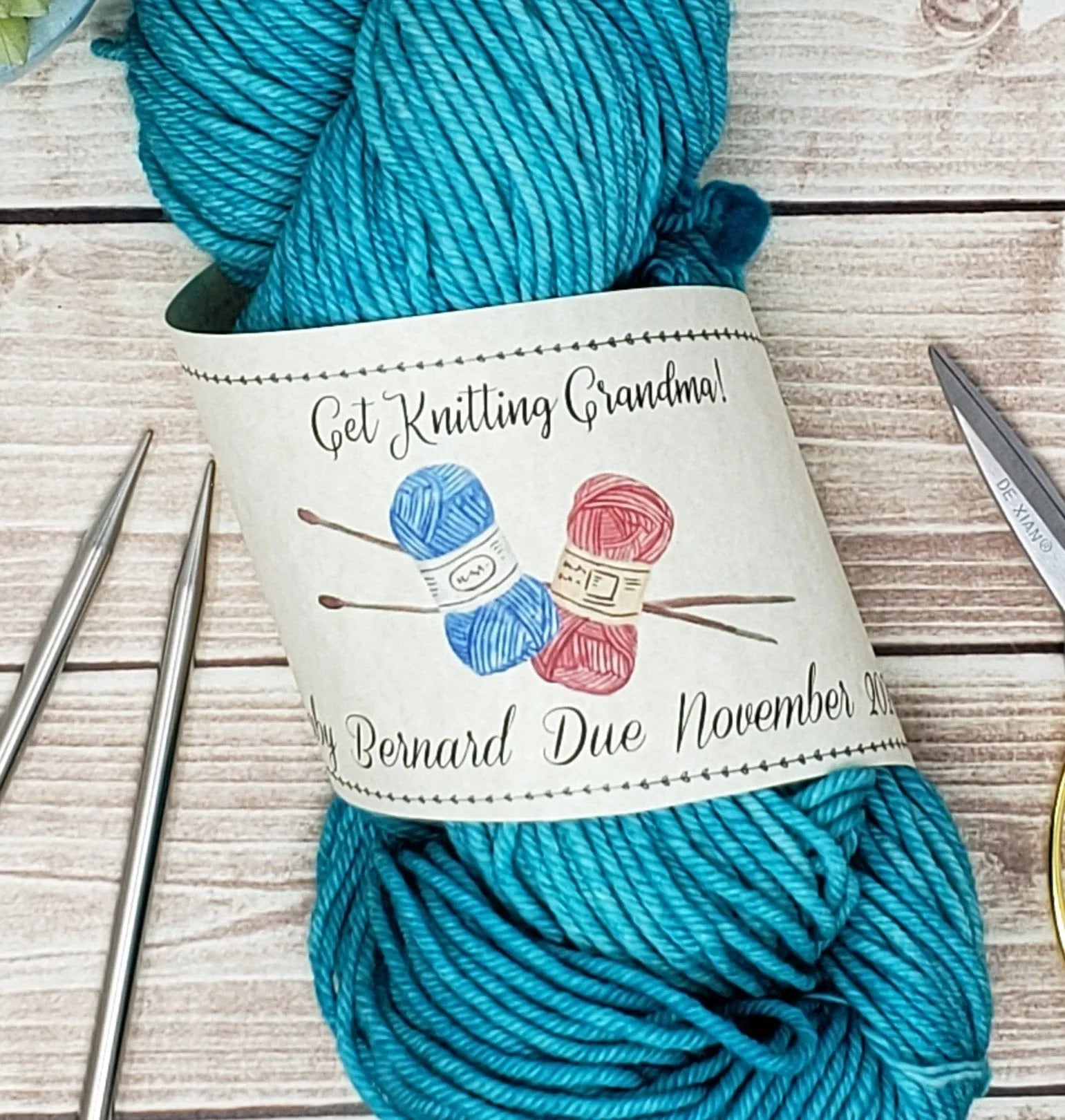Get Knitting Grandma - PDF File Only - Custom Printable Pregnancy Announcement Label