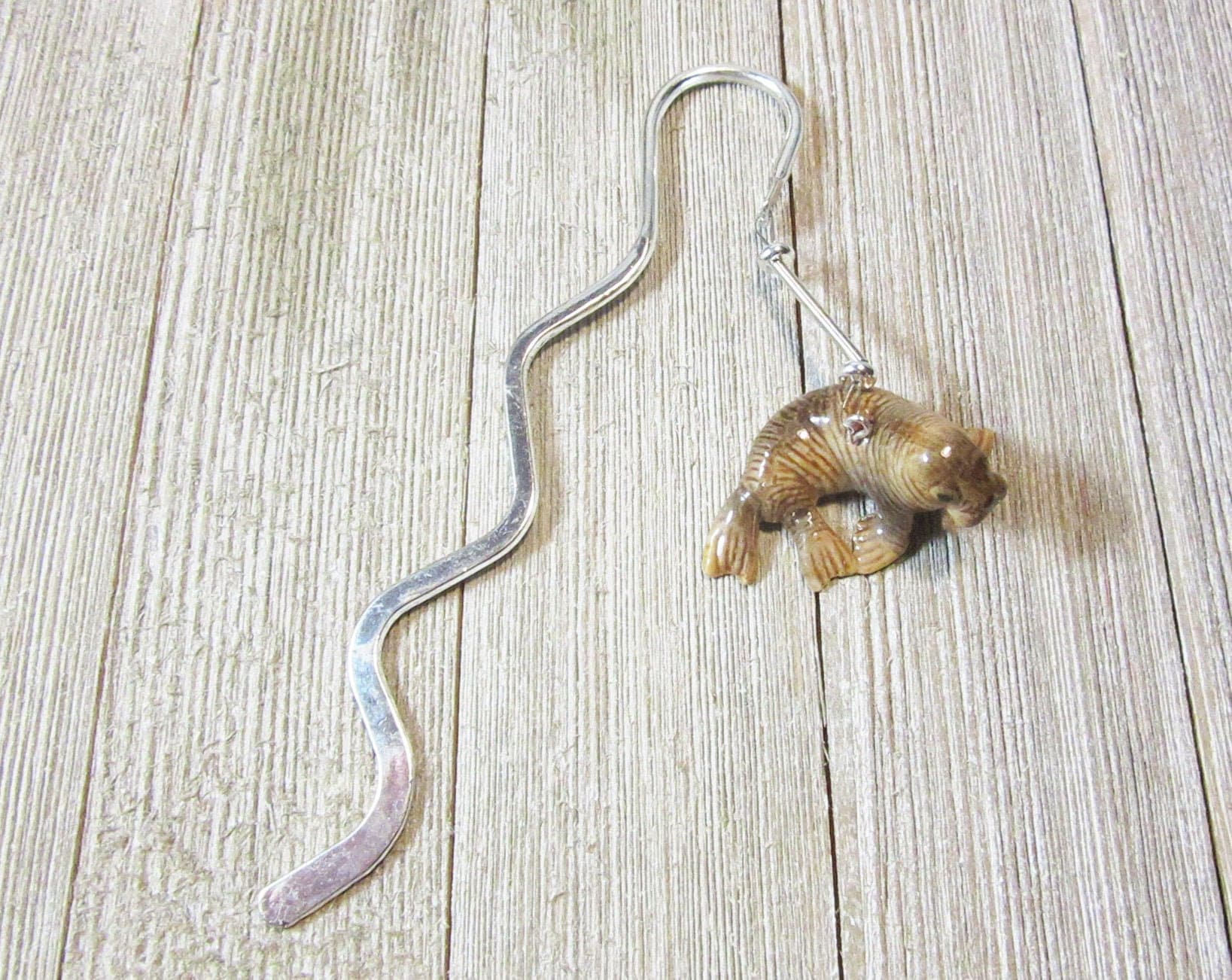 Walrus Lover Bookmark - Handcrafted porcelain walrus bookmark, a delightful and quality gift for walrus enthusiasts, ocean lovers, and book lovers.