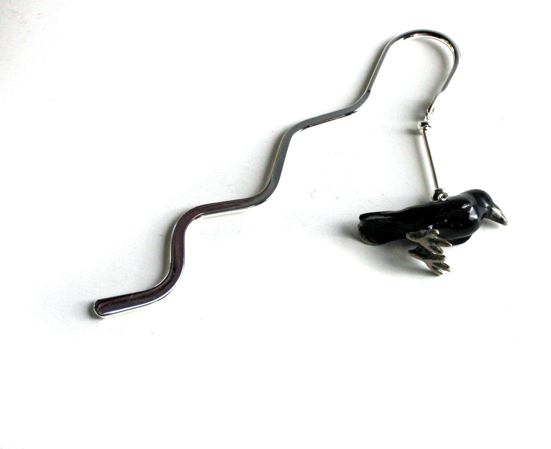 RAVEN BOOKMARK - Beautiful raven metal bookmark with a unique design, ideal for enhancing any reading experience.