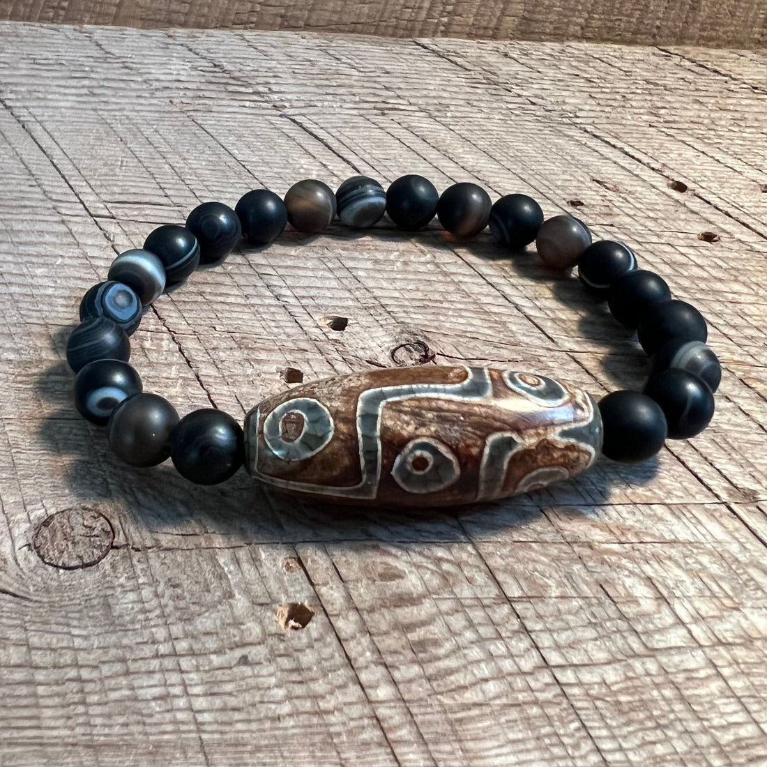 SariBlue® Tibetan Nine Eye Dzi Bracelet With Black Striated Agate