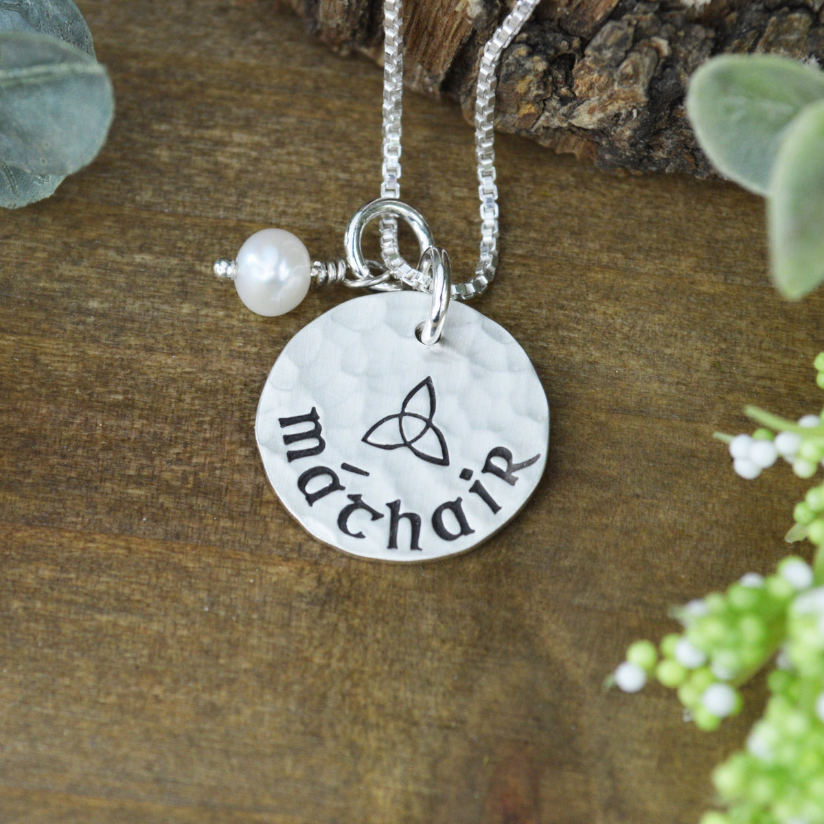 Mathair Mother Necklace 