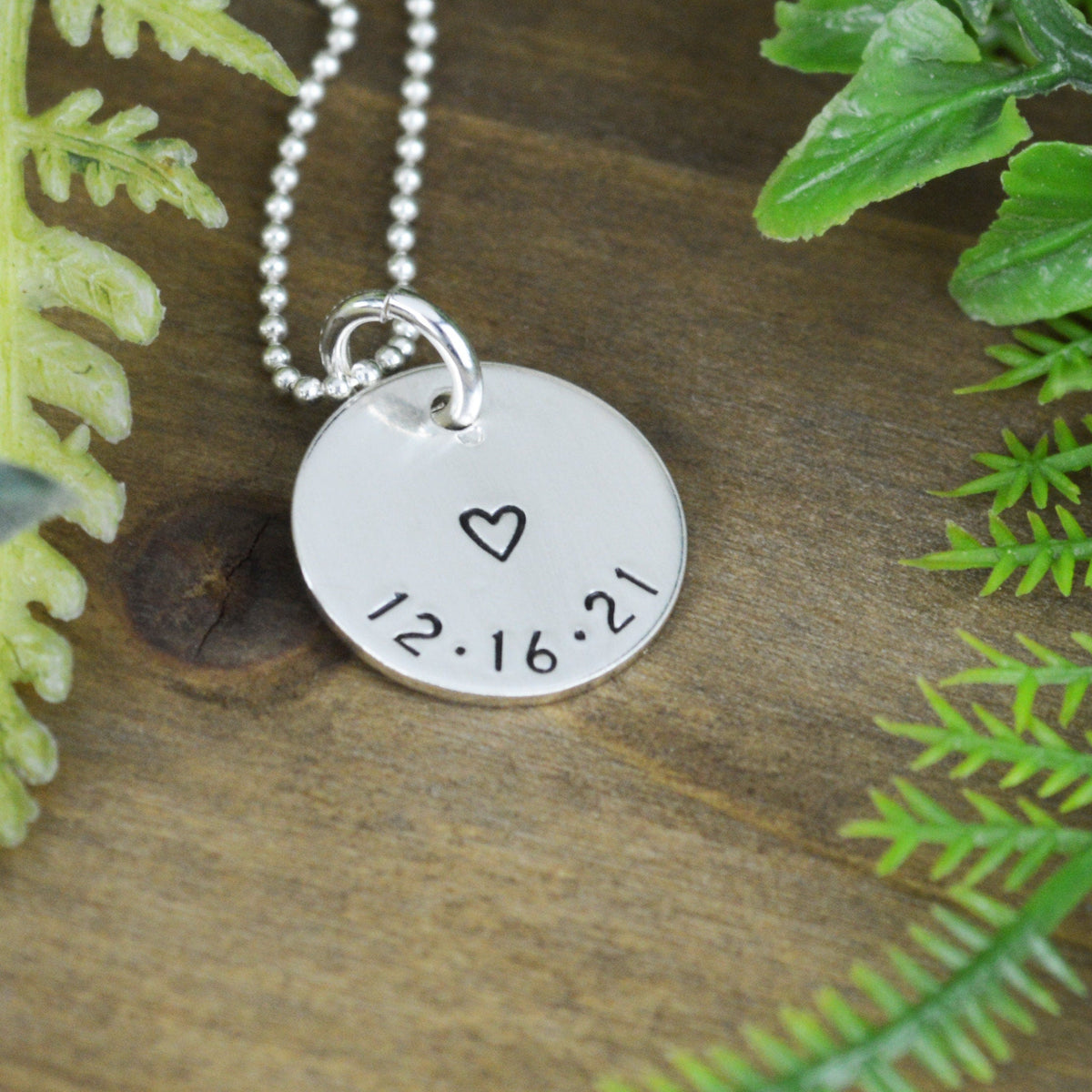 Tiny Date Necklace 
