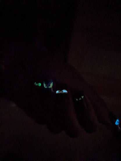 Bump in the Night - Glow in the Dark Reflective Glitter Monster Eyes Halloween False Press-On Nail Extensions 10pcs