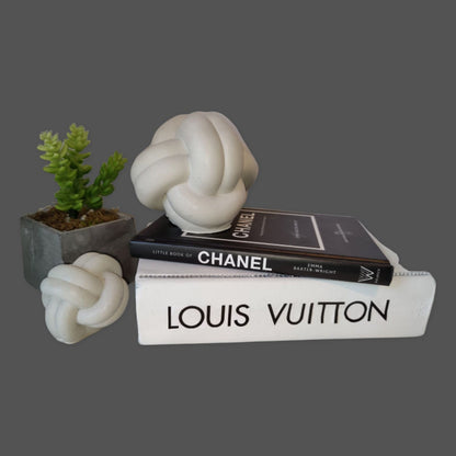 Minimalist Concrete Decorative Knots