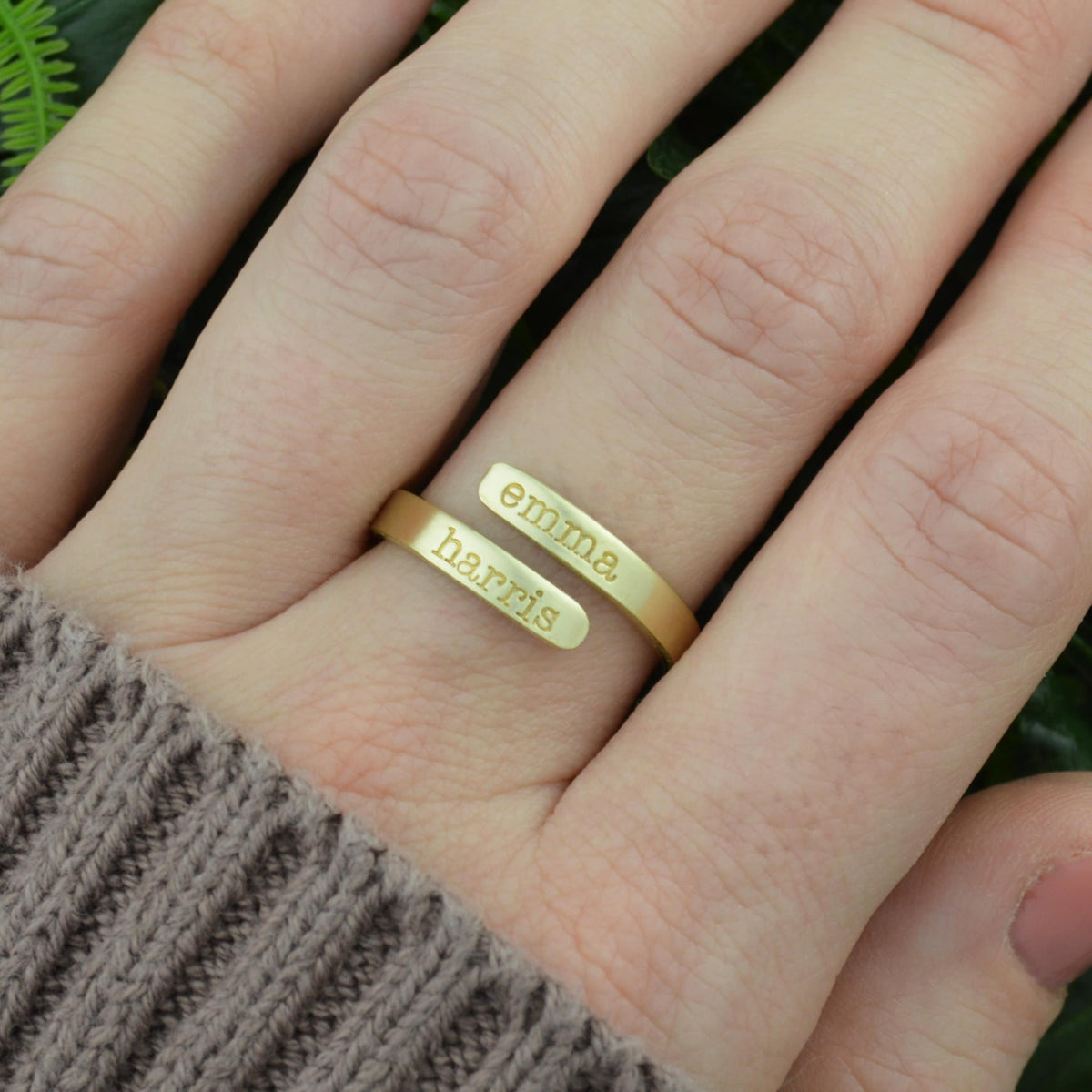 Custom Name Ring, Minimalist Hug Ring, Personalized Initials Ring, Gift for Moms, Mothers Day Gift, Gold or Rose Gold Ring