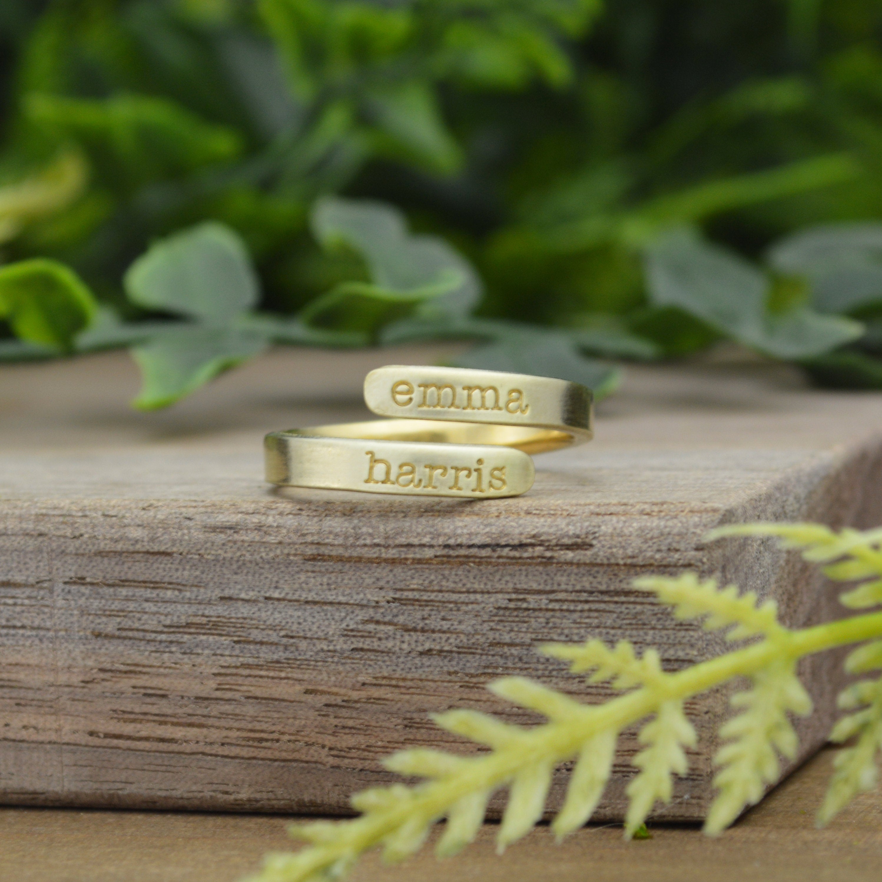 Custom Name Ring, Minimalist Hug Ring, Personalized Initials Ring, Gift for Moms, Mothers Day Gift, Gold or Rose Gold Ring