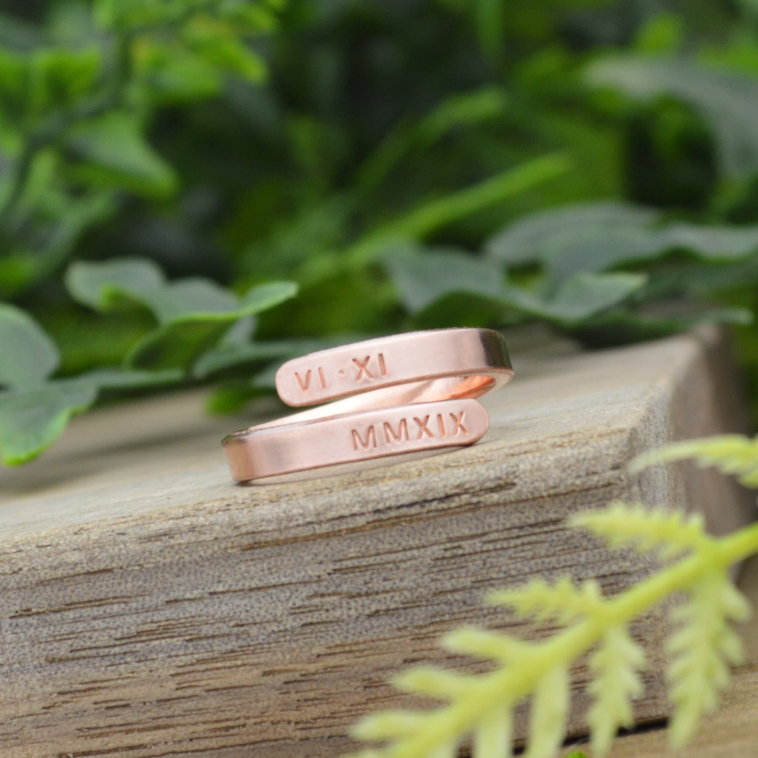 Custom Date Ring, Minimalist Roman Numeral Ring, Personalized Anniversary Ring, Birthday Gift, Mothers Day Gift, Gold or Rose Gold Ring