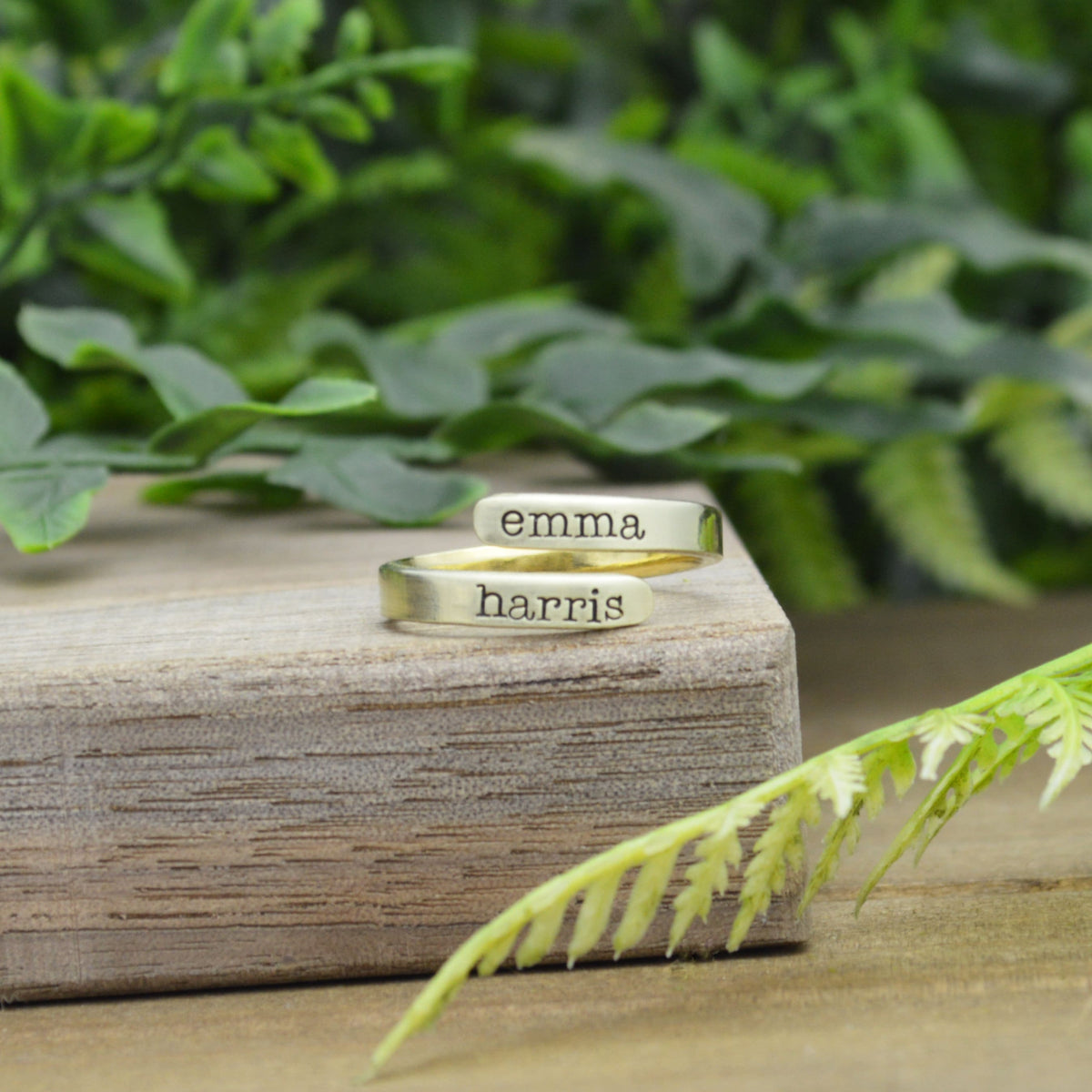 Custom Name Ring, Minimalist Hug Ring, Personalized Initials Ring, Gift for Moms, Mothers Day Gift, Gold or Rose Gold Ring
