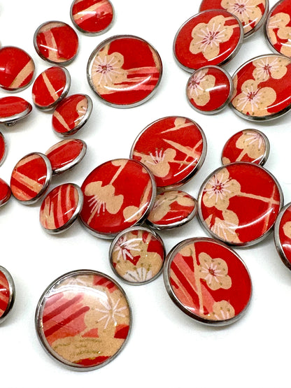 Small Round Buttons - Cream Flowers on Bright Red Background - 12mm