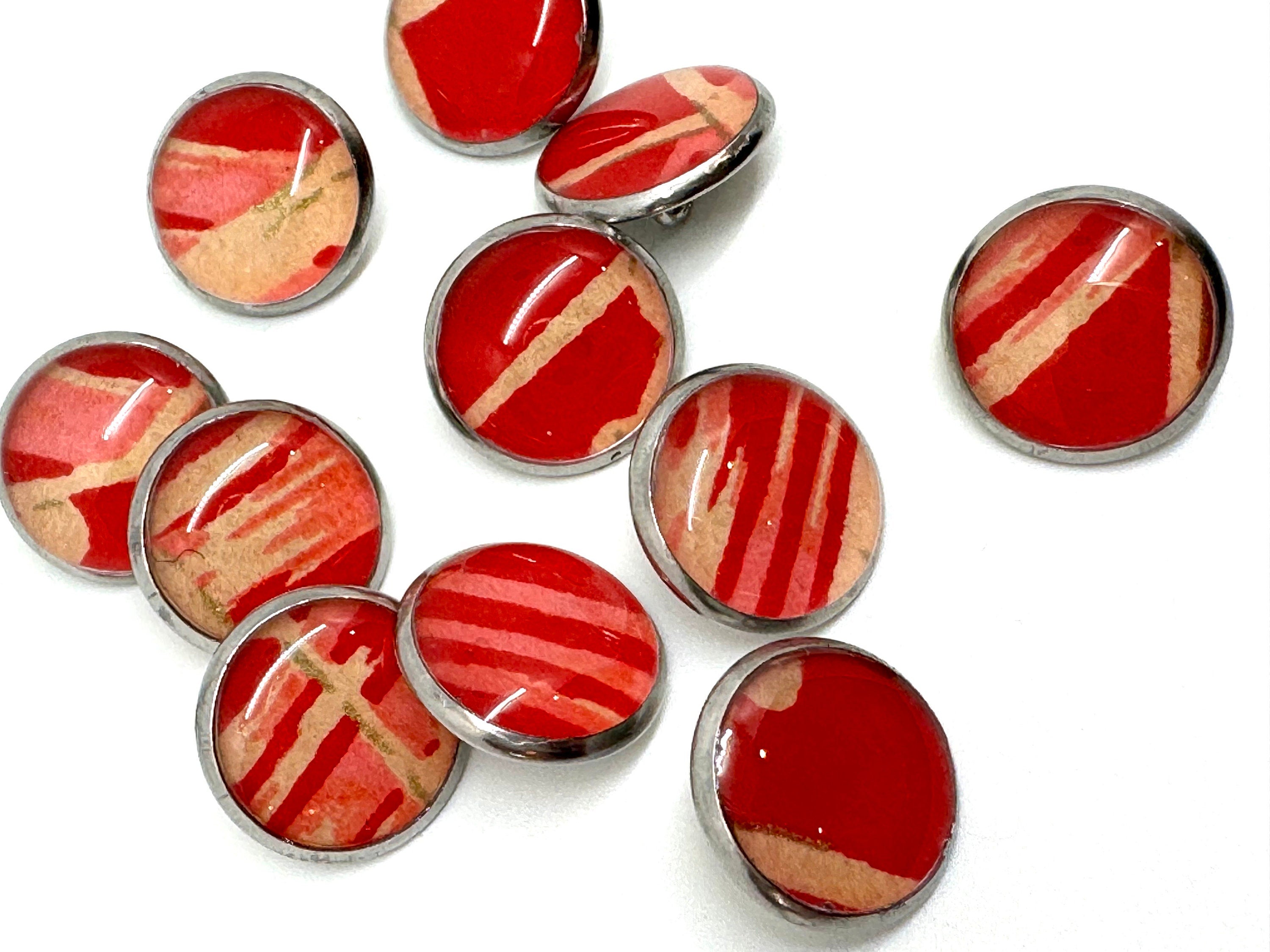Small Round Buttons - Cream Flowers on Bright Red Background - 12mm