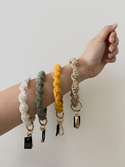 Bracelet Macrame Keychain, Boho, Accessory, Gift for her, woven, party favor, wedding, key charm, Housewarming Gift