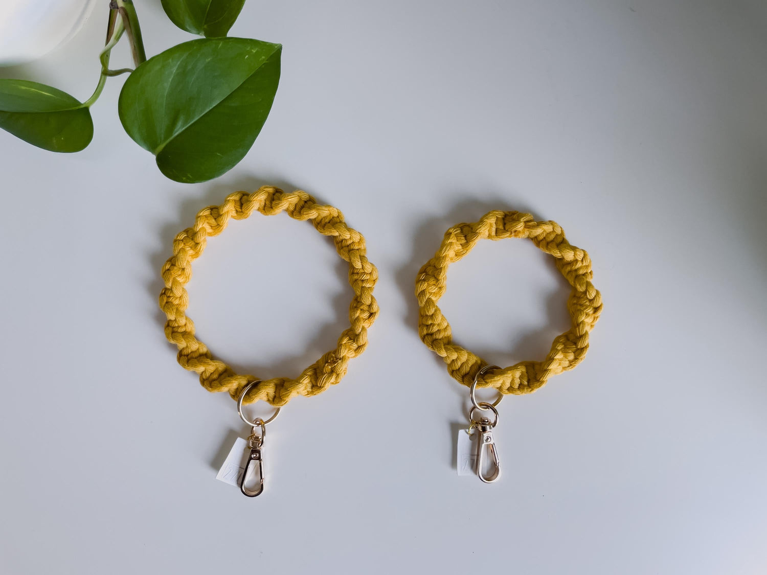 Bracelet Macrame Keychain, Boho, Accessory, Gift for her, woven, party favor, wedding, key charm, Housewarming Gift