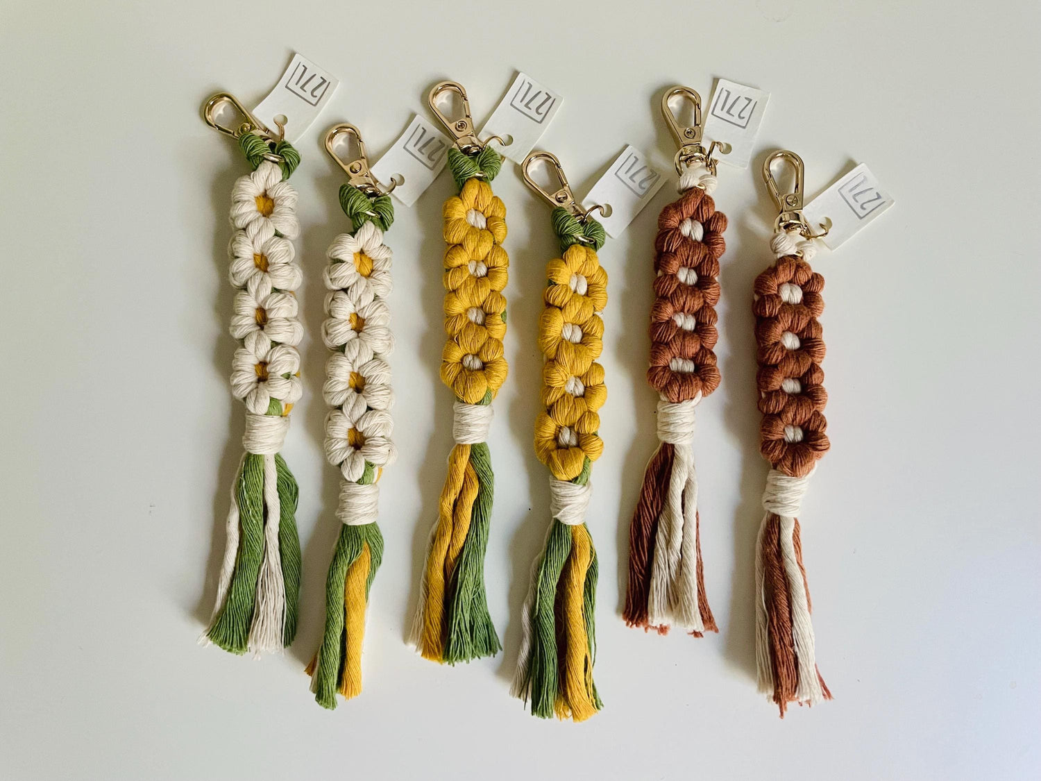 Flower Macrame Keychain: Handmade Boho Bag Charm, Woven Key Accessory, Modern Fiber Art, Gift For Her, Bridesmaid Gift, Party Favor