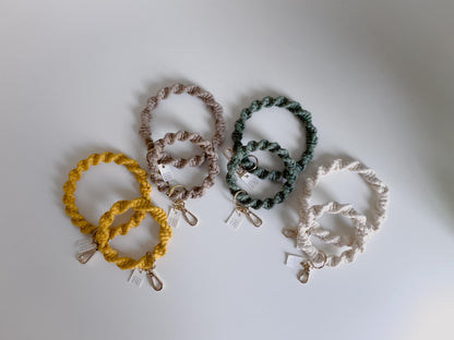 Bracelet Macrame Keychain, Boho, Accessory, Gift for her, woven, party favor, wedding, key charm, Housewarming Gift