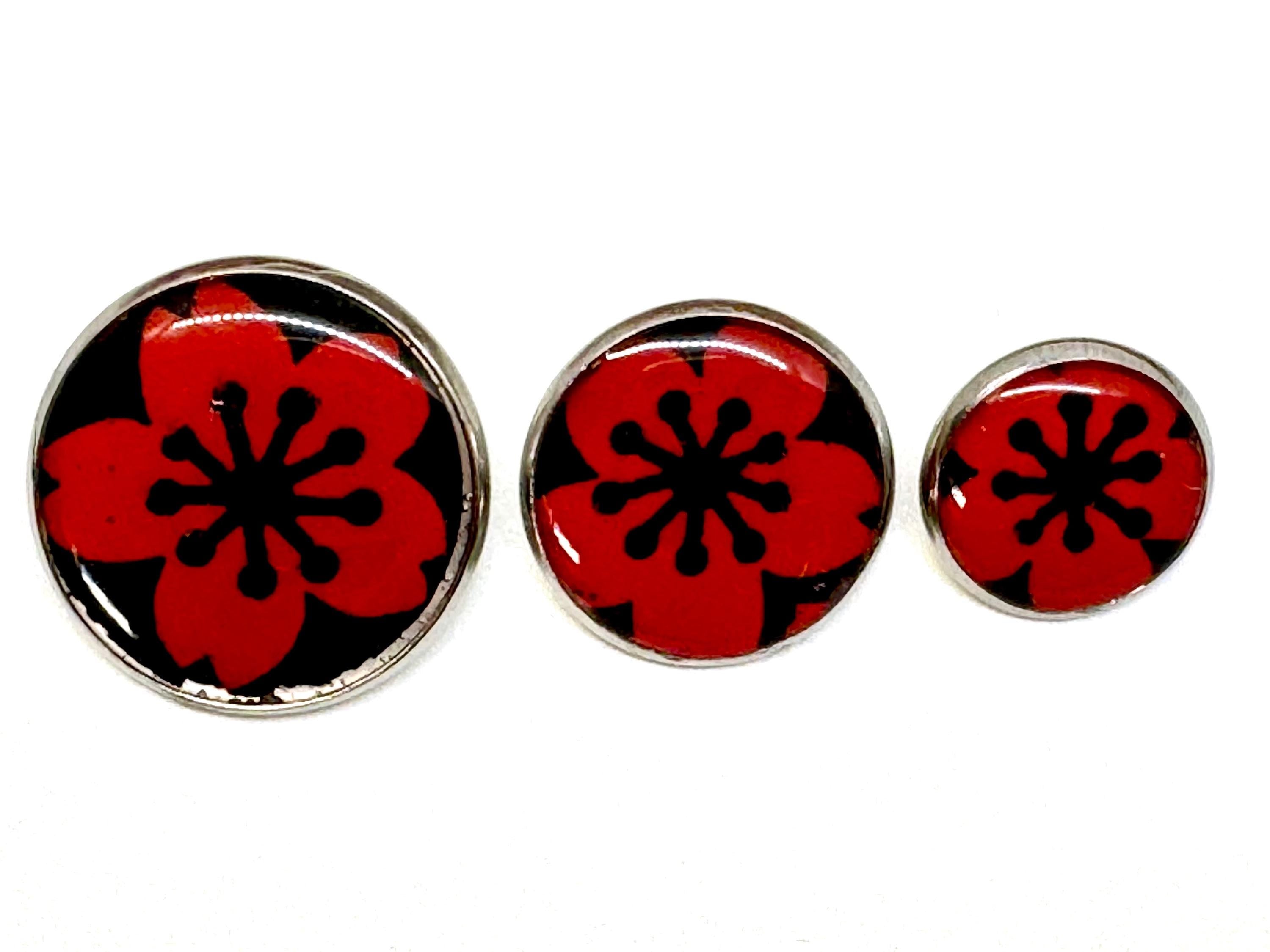 Small Round Buttons - Red Flowers on Black Background - 12mm
