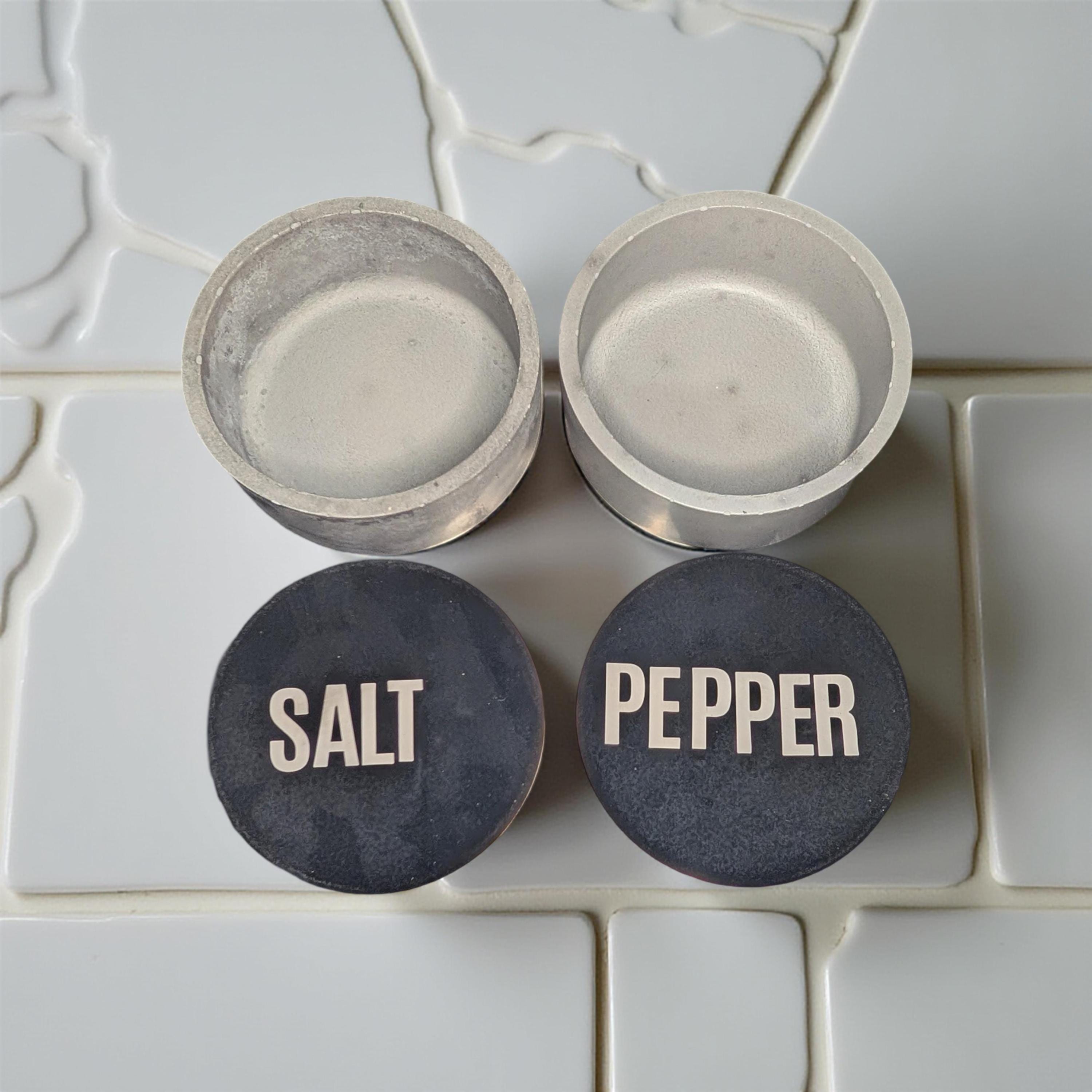 Modern Concrete Salt &amp; Pepper Cellar Set with Lids – Industrial Kitchen Storage