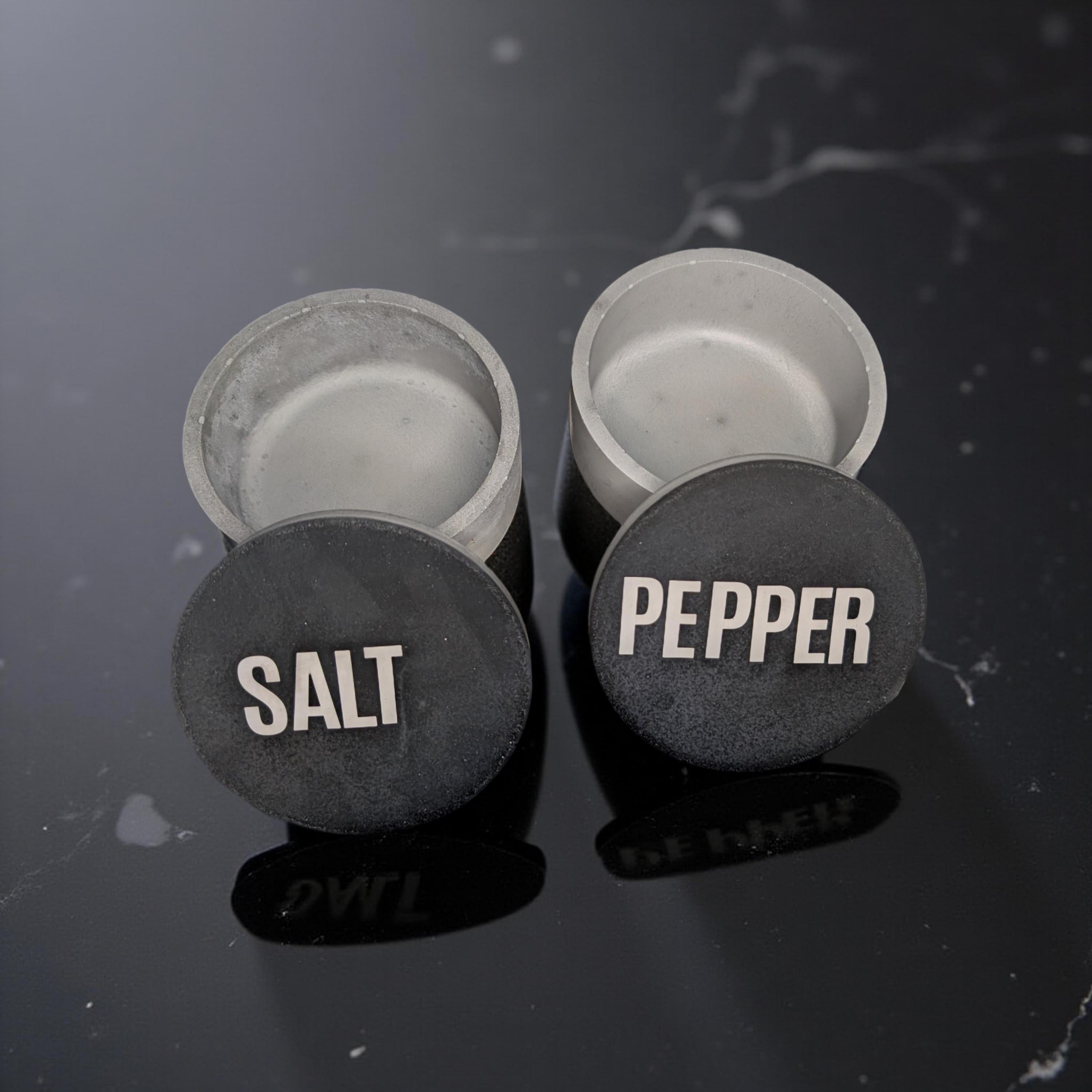 Modern Concrete Salt &amp; Pepper Cellar Set with Lids – Industrial Kitchen Storage