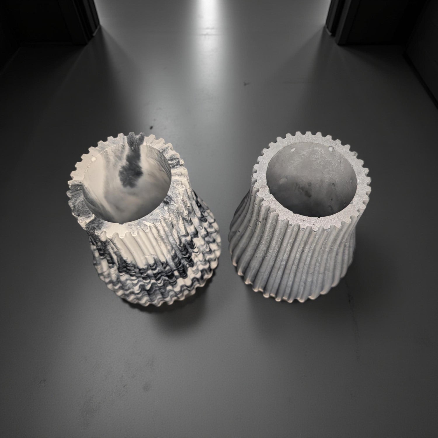 Handmade Ripple Concrete Vase: Modern Fluted Home Decor