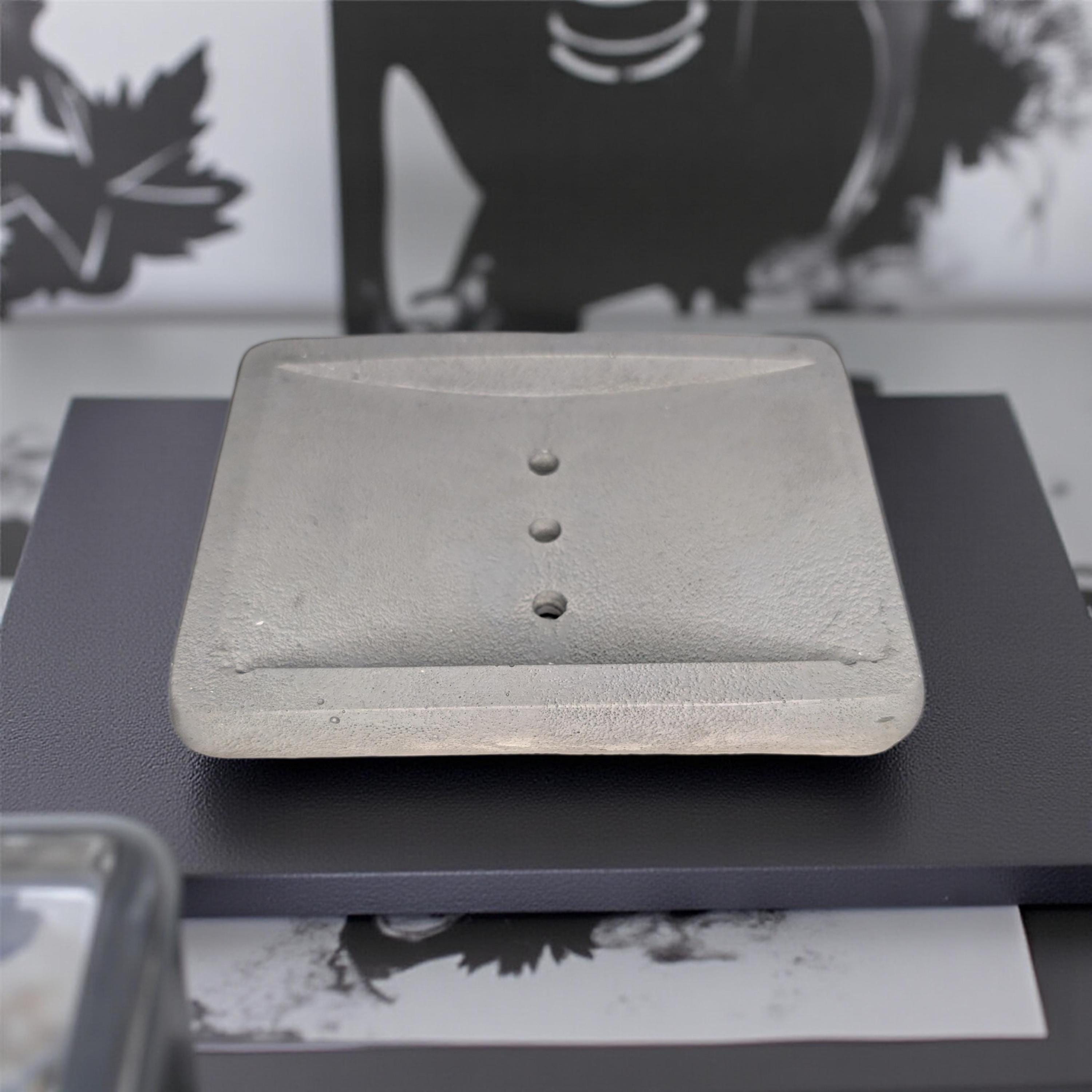 Minimalist Concrete Soap Dish with Drainage | Industrial Modern Bathroom Decor | Soap Saver Tray | Handmade Cement Bar Soap Holder