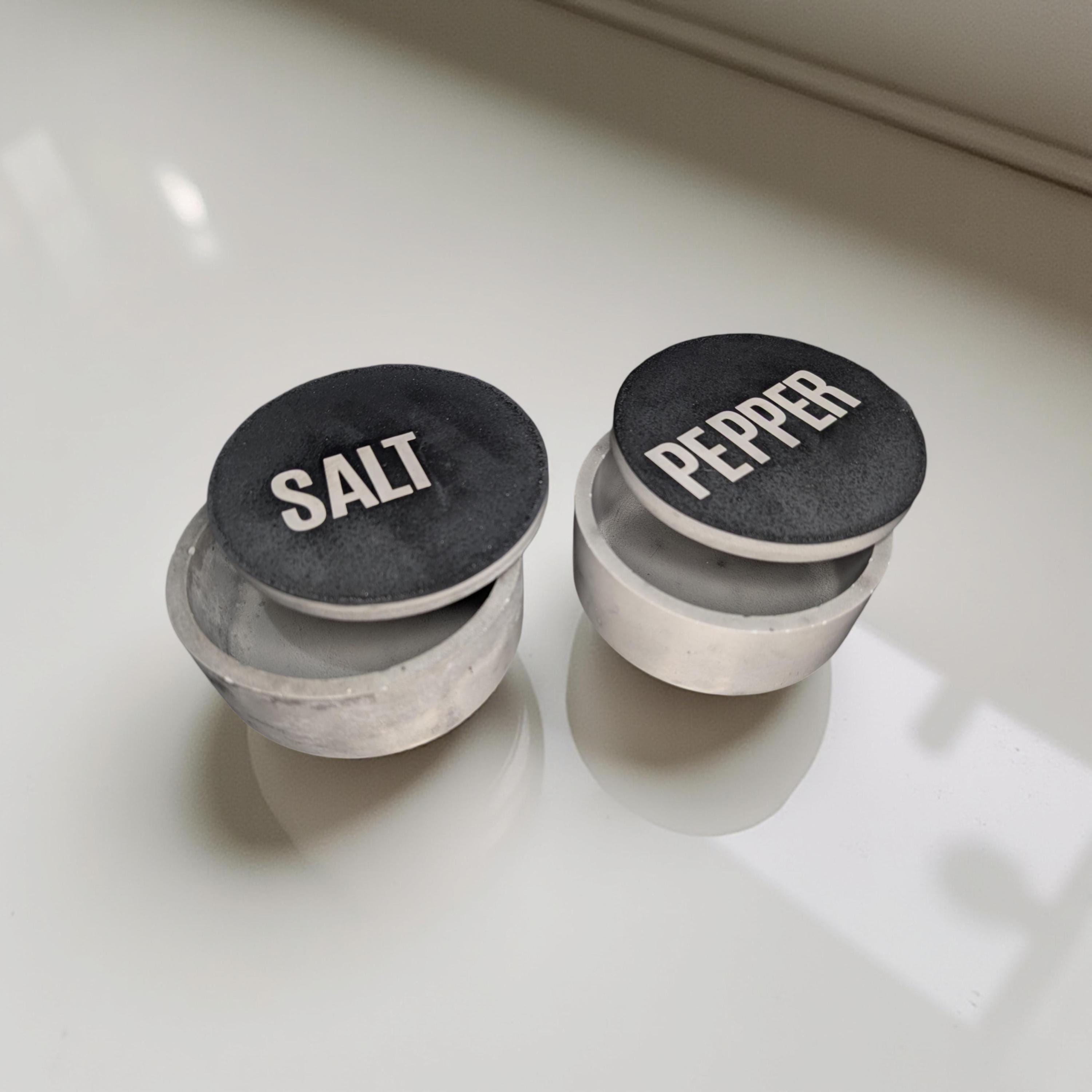 Modern Concrete Salt &amp; Pepper Cellar Set with Lids – Industrial Kitchen Storage
