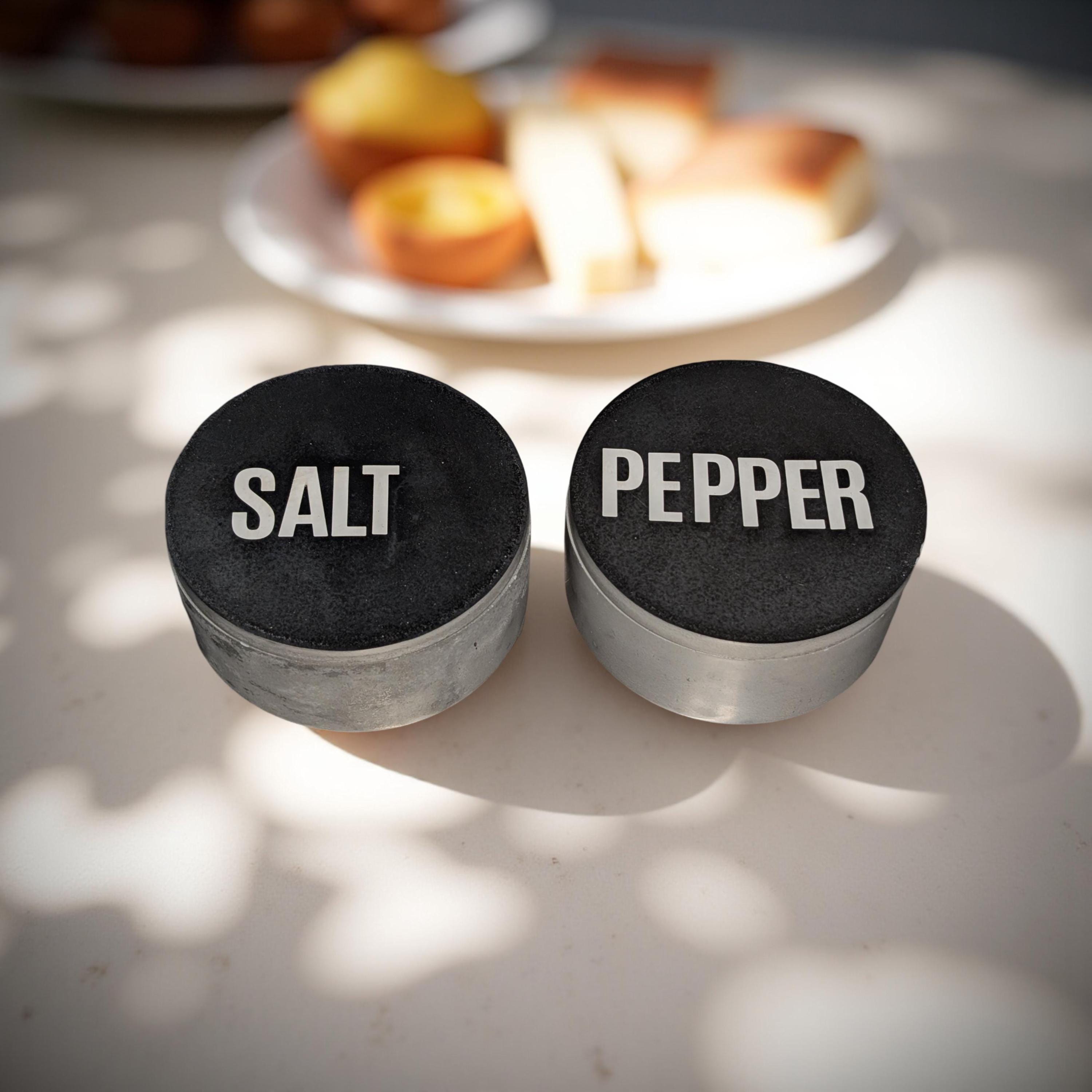 Modern Concrete Salt &amp; Pepper Cellar Set with Lids – Industrial Kitchen Storage