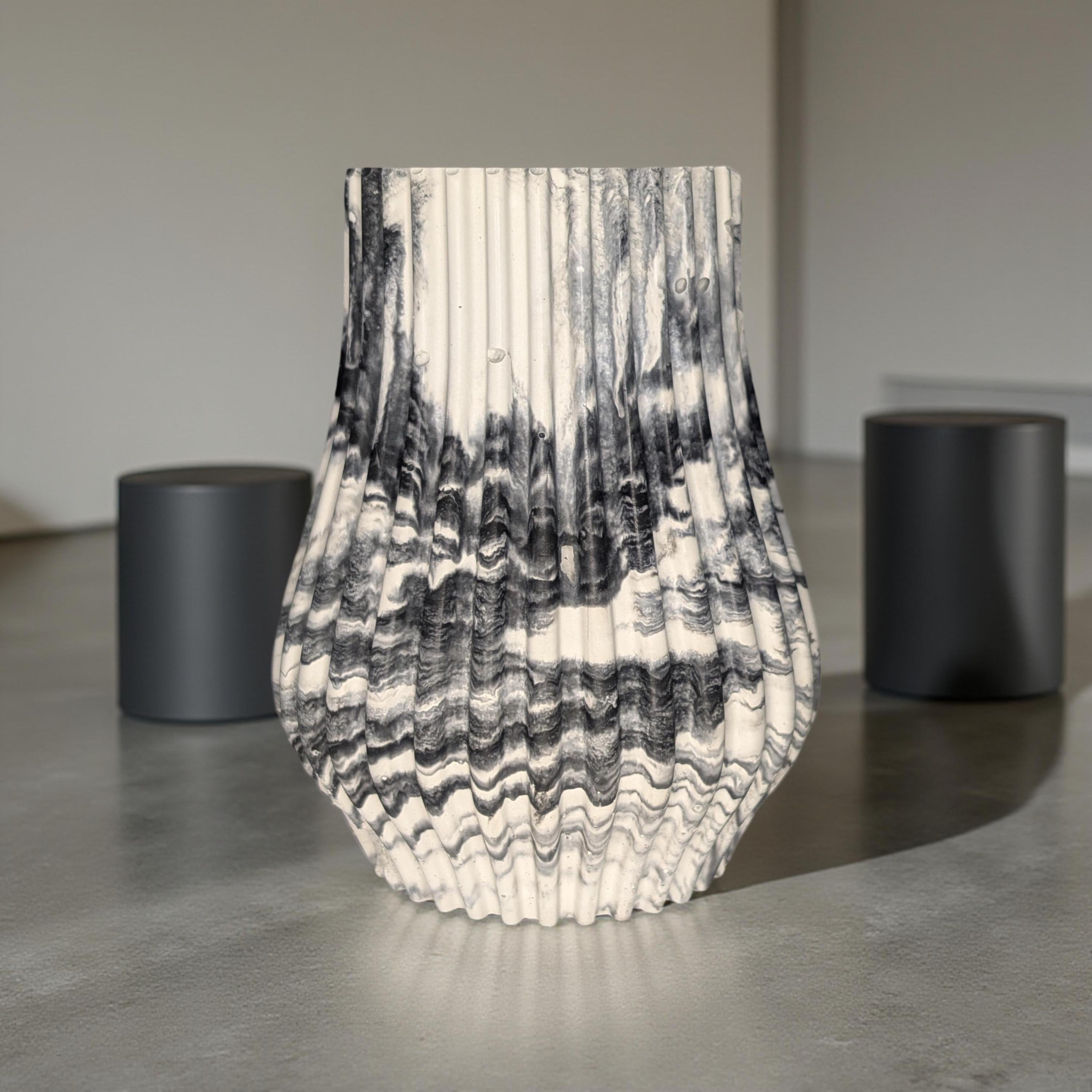 Handmade Ripple Concrete Vase: Modern Fluted Home Decor