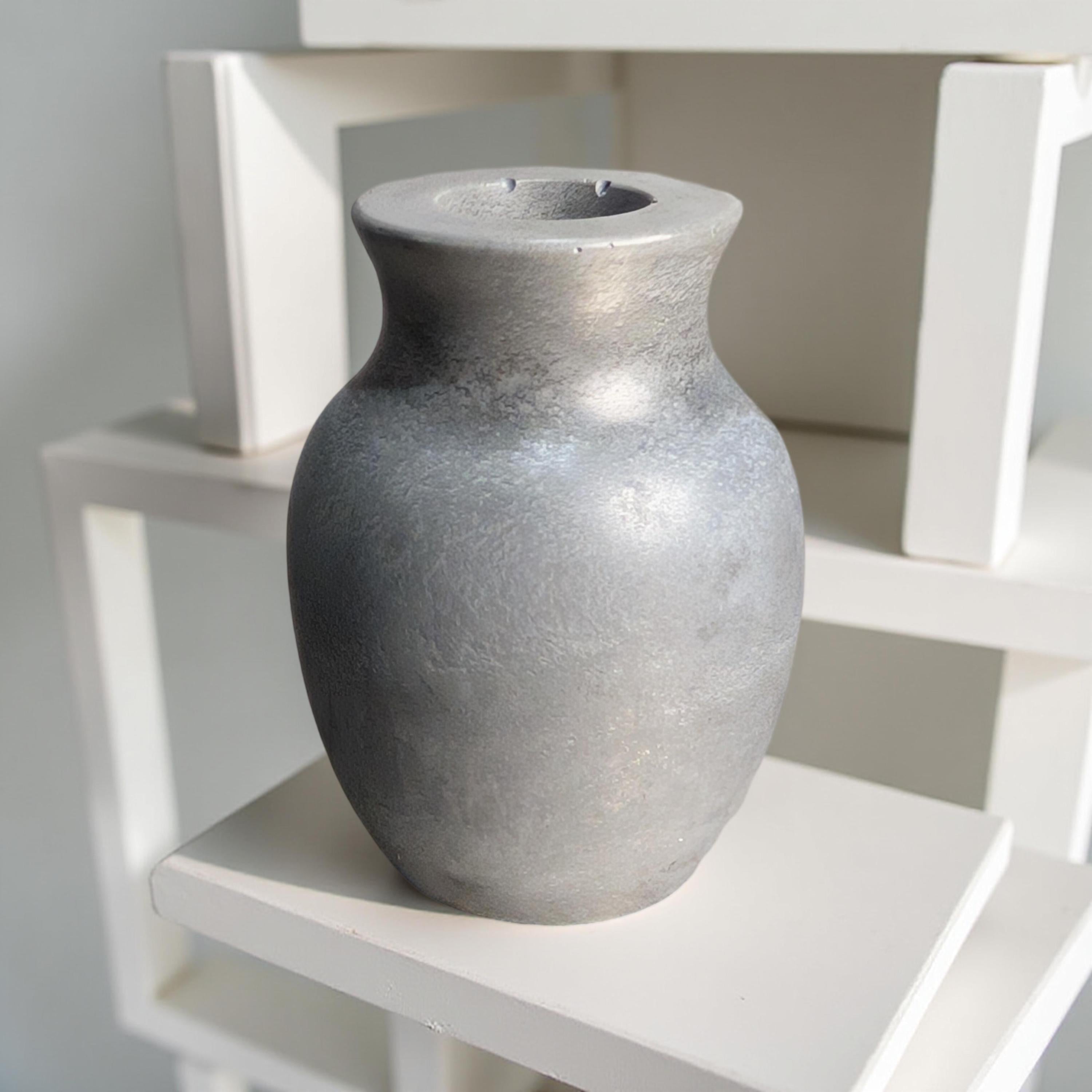 Mini Concrete Vase – Small Modern Bud Vase for Dried Flowers or Stick Candles, Minimalist Event Table Decor, Bulk Wedding Favor
