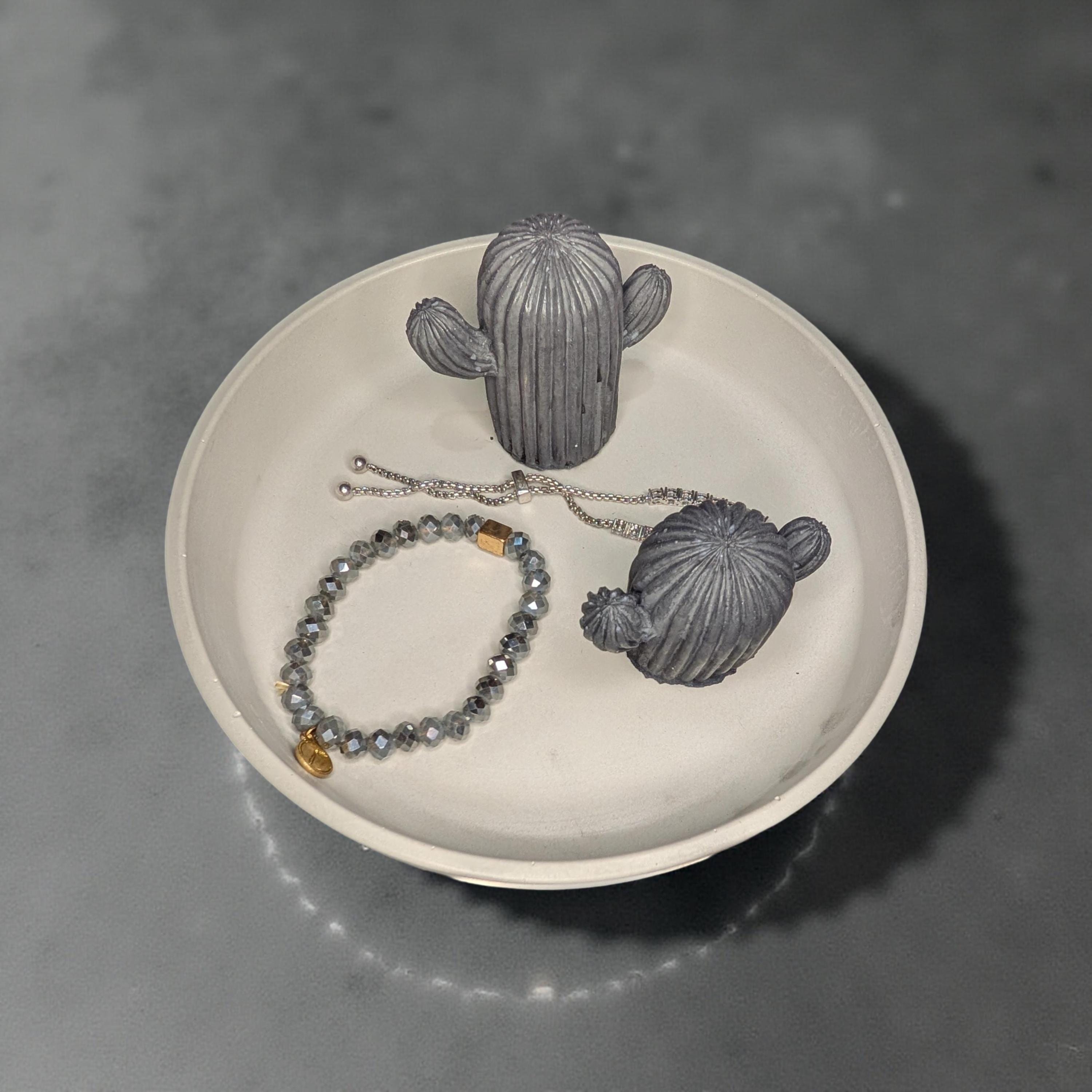 Concrete Cactus Ring Holder Dish – Handmade Jewelry Organizer Bowl | Gift for Her, Bridesmaid Gift, Minimalist Home Decor