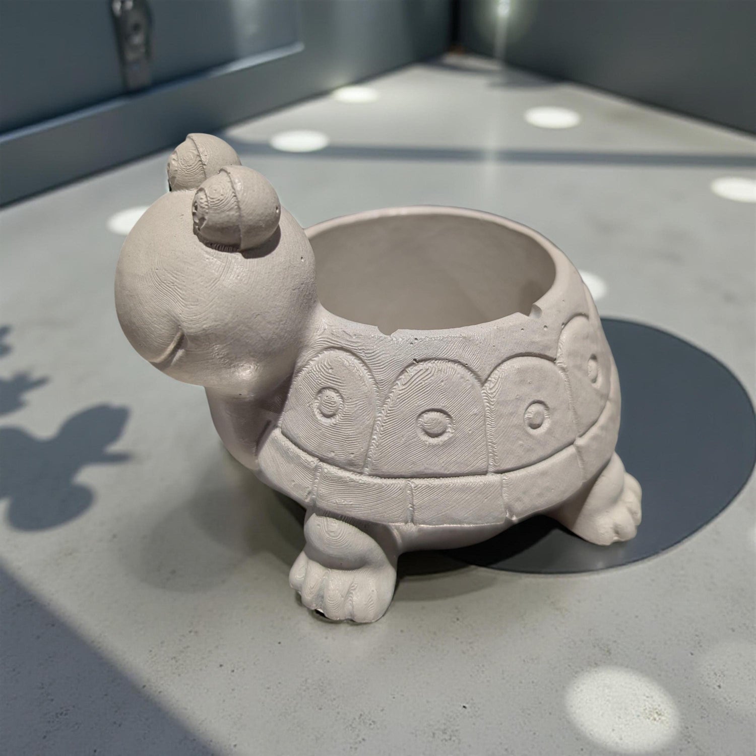 Smiling Concrete Turtle Planter(Indoor/Outdoor Use)