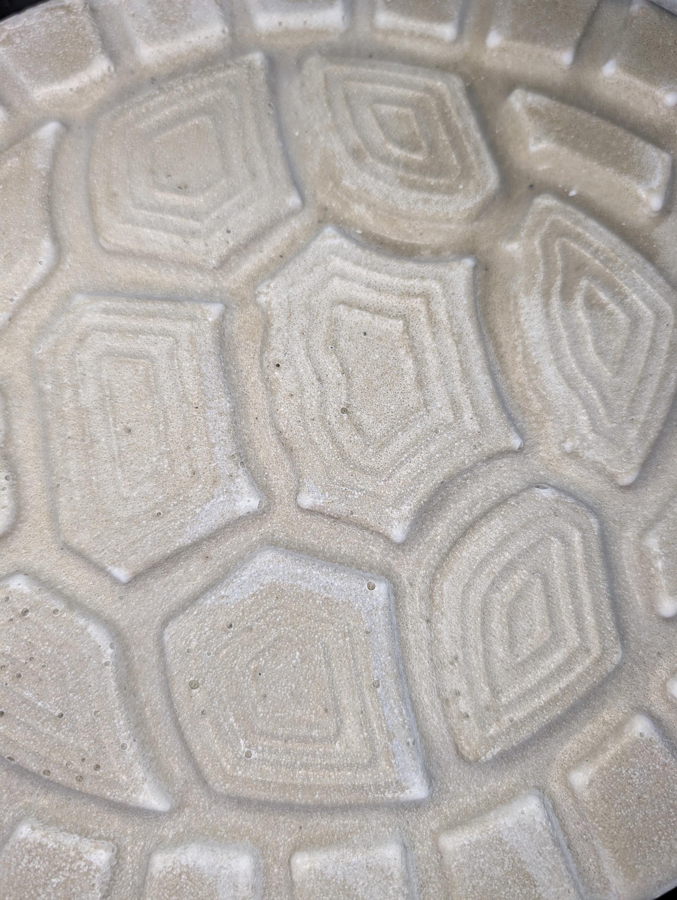Concrete Turtle Stepping Stone – Garden Turtle Decor – Paintable Cement Yard Art – Outdoor Pathway Stone – Unsealed