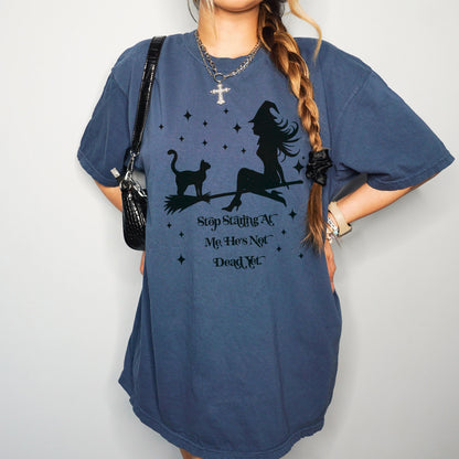 Witch Graphic T-Shirt, Halloween Cat Print Tee, Oversized Gothic Top, Dark Aesthetic Shirt, Spooky Season Outfit