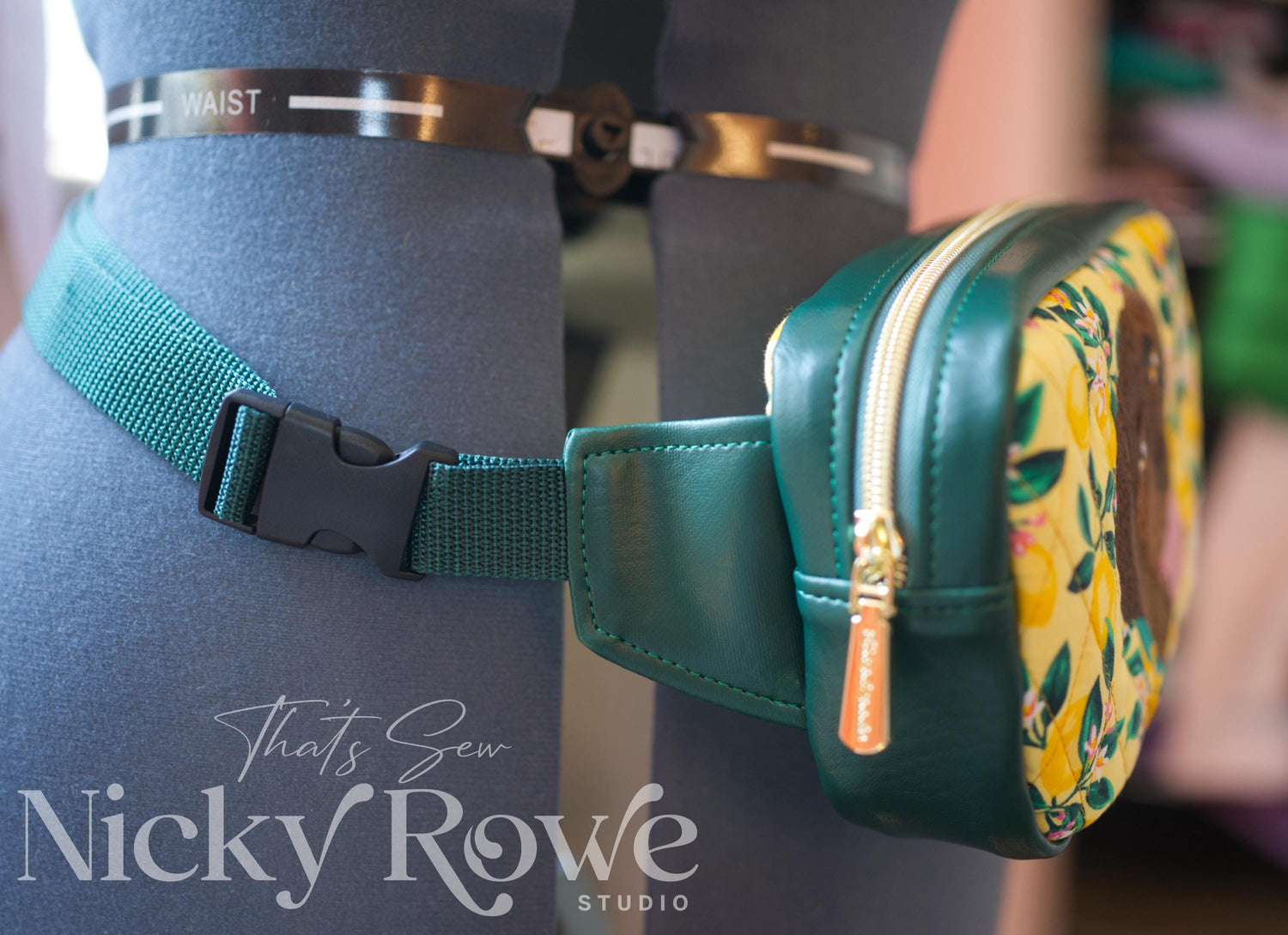 Quilted Pet Portrait Embroidered fanny Pack with Quick Release Buckle - NO AI