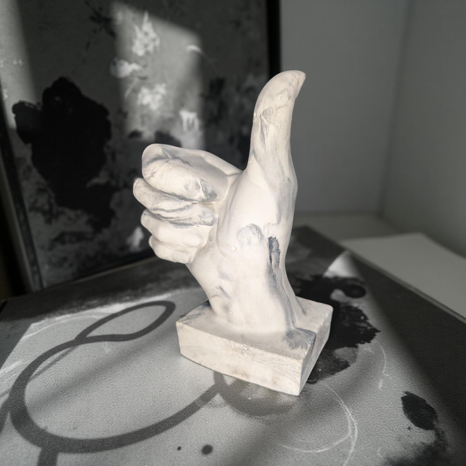 Marbled Concrete Thumbs Up Statue: Handcrafted Desk Decor