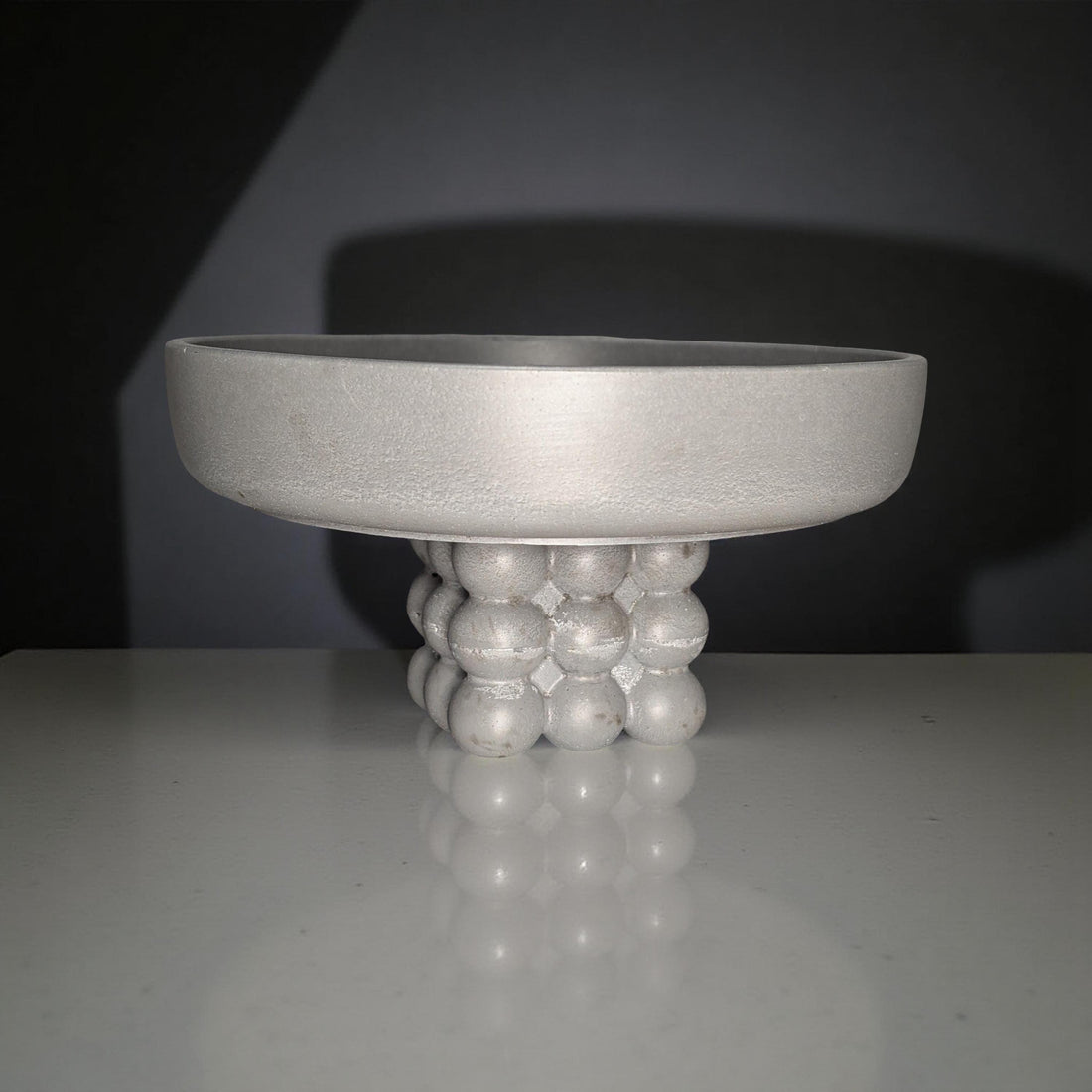 Modern Concrete Pedestal Bowl: Sculptural Orb Base, Minimalist Centerpiece
