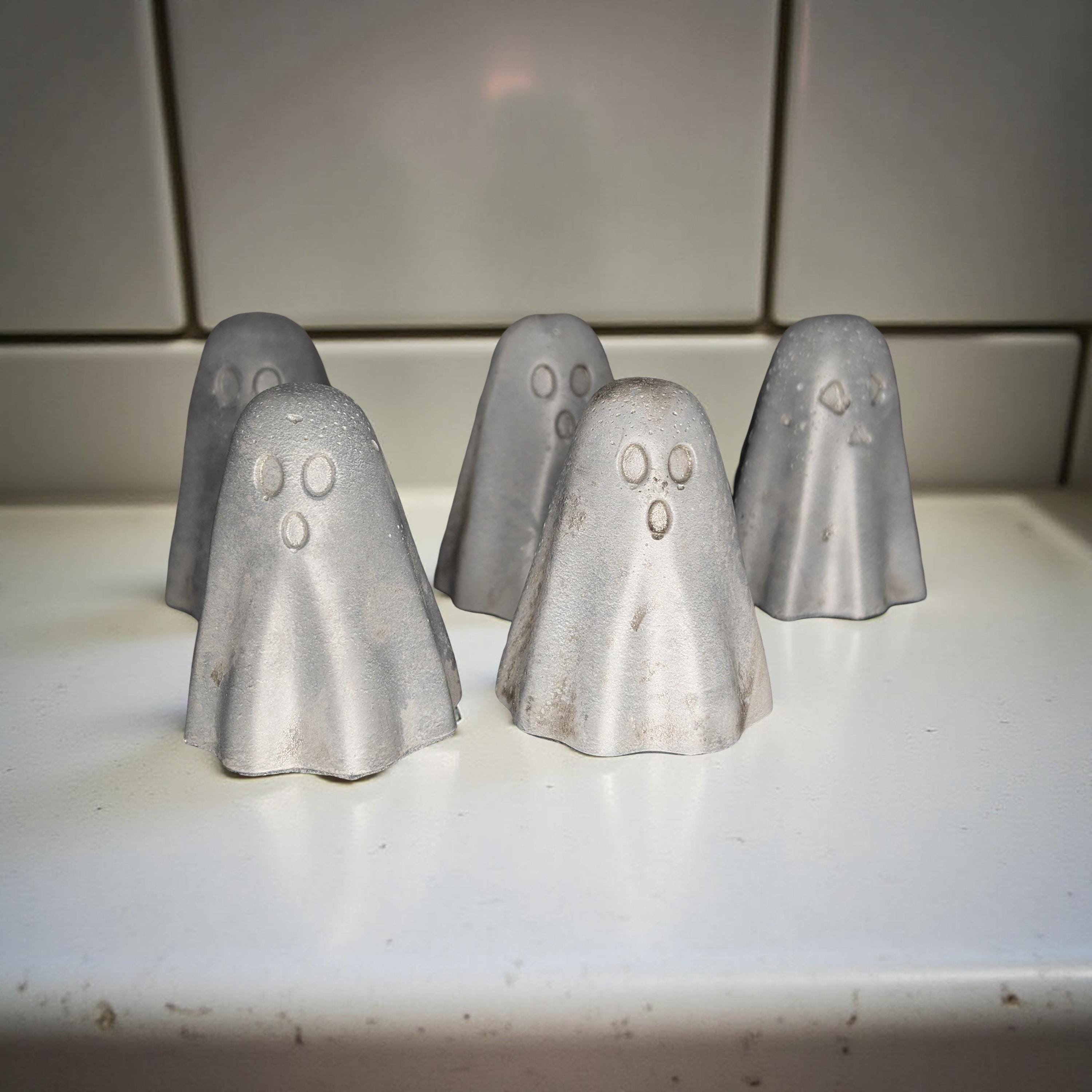 Mini Concrete Ghosts: Modern Halloween Shelf Decor