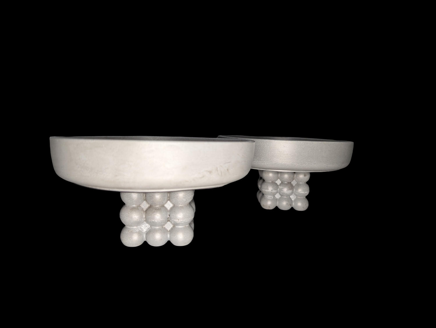 Modern Concrete Pedestal Bowl: Sculptural Orb Base, Minimalist Centerpiece
