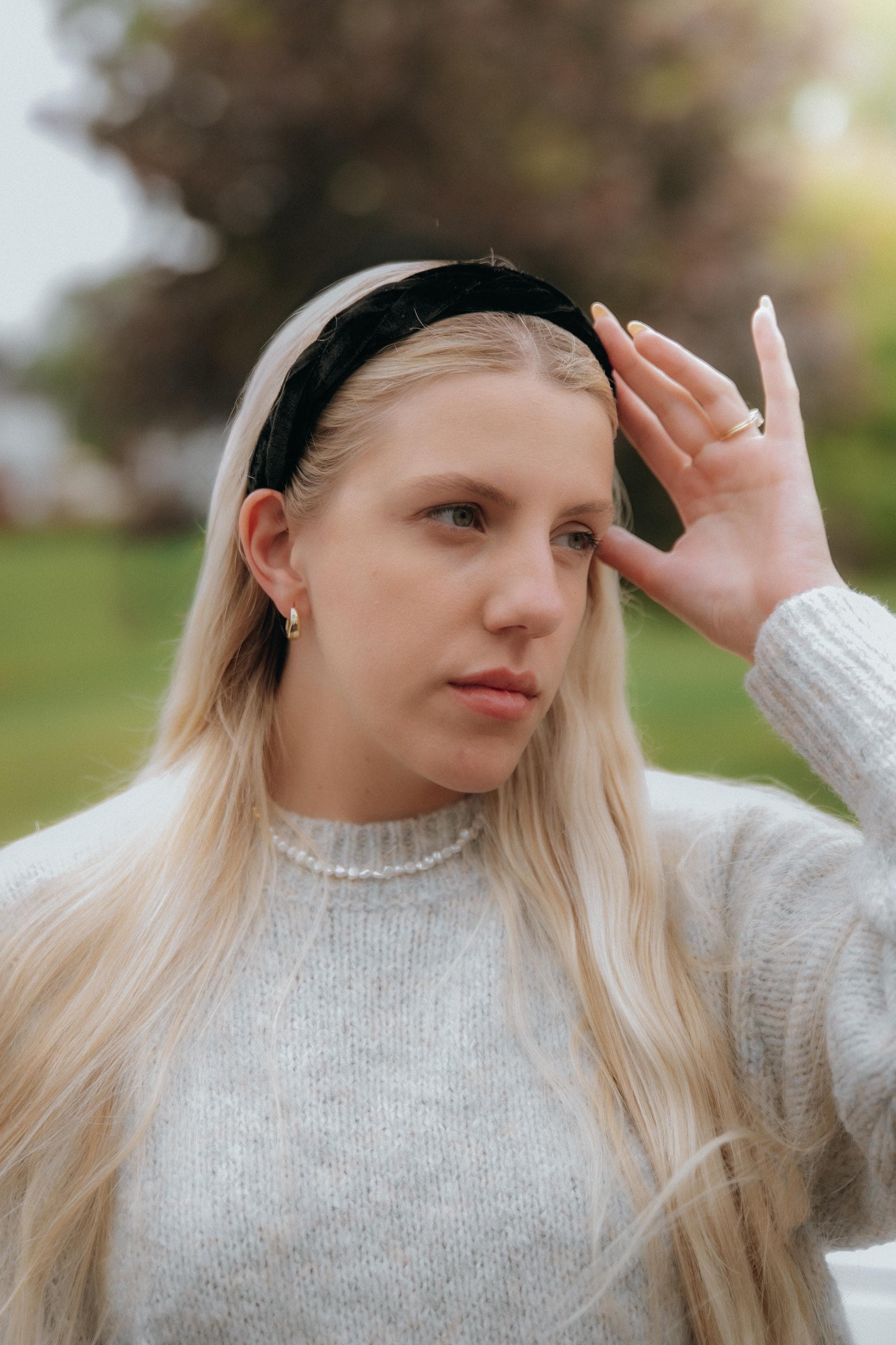 Black Velvet Braided Headband: Comfortable Holiday Hair Accessory for Women and Girls