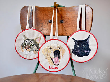 Custom Pet Portrait Christmas Ornament – Handcrafted Keepsake Gift, Handmade, NO AI