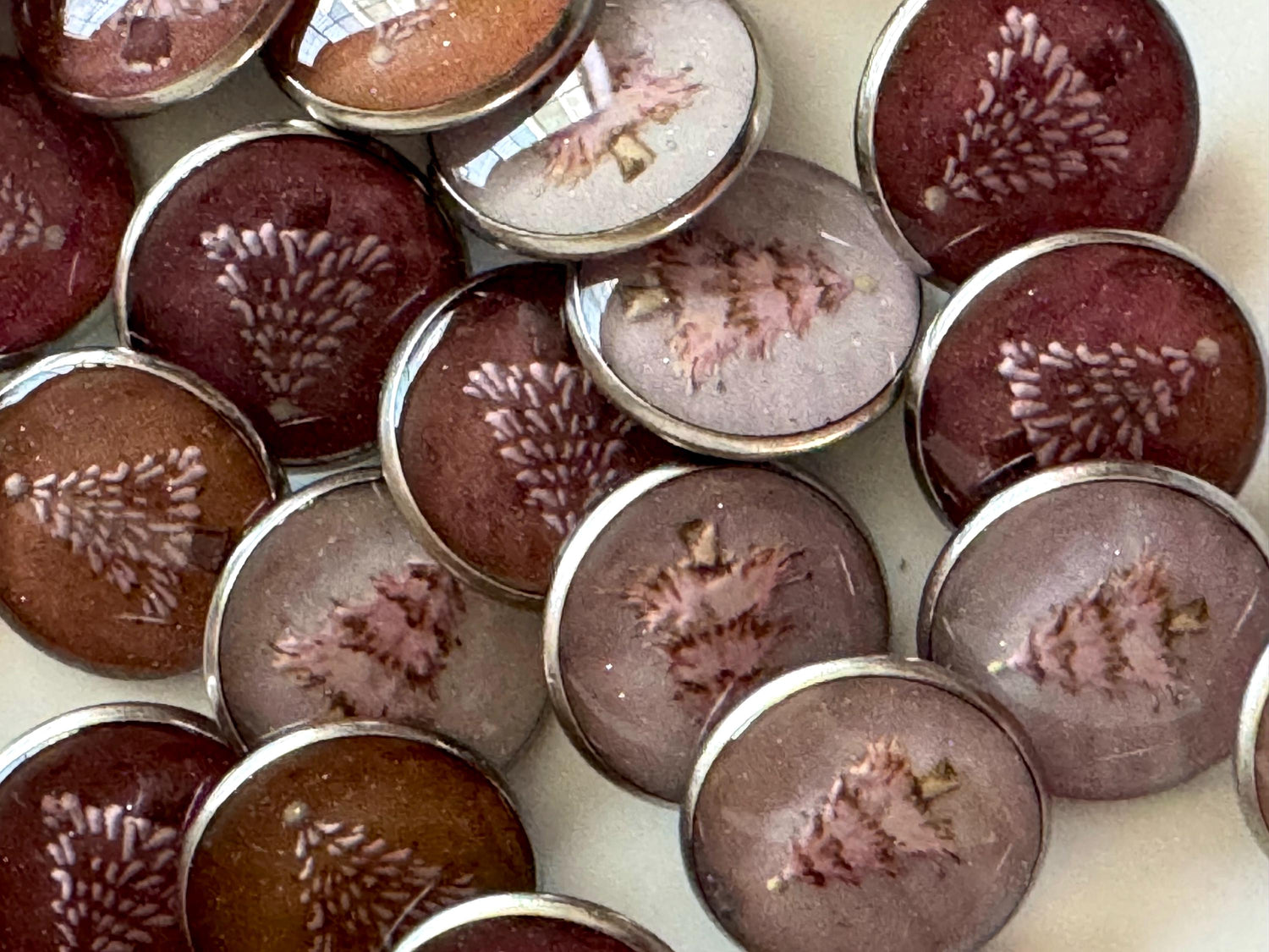 Medium Round Buttons - Snowy Pink Winter Trees with Glitter - 16mm