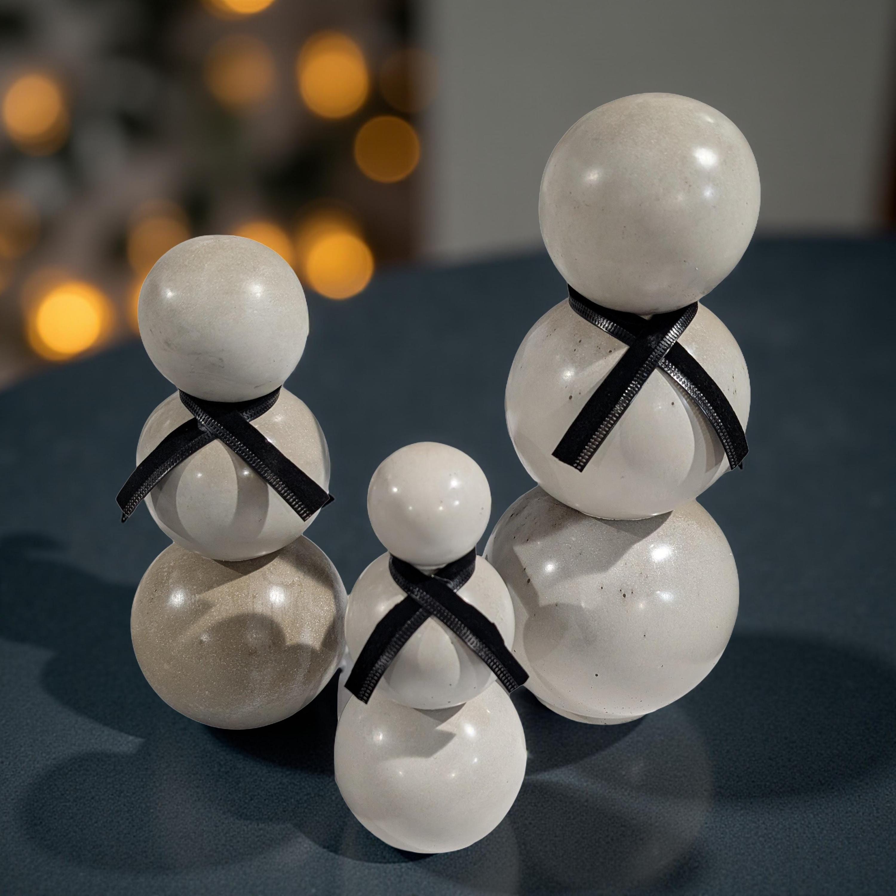Handmade Concrete Snowman Set – Modern Minimalist Winter Décor
