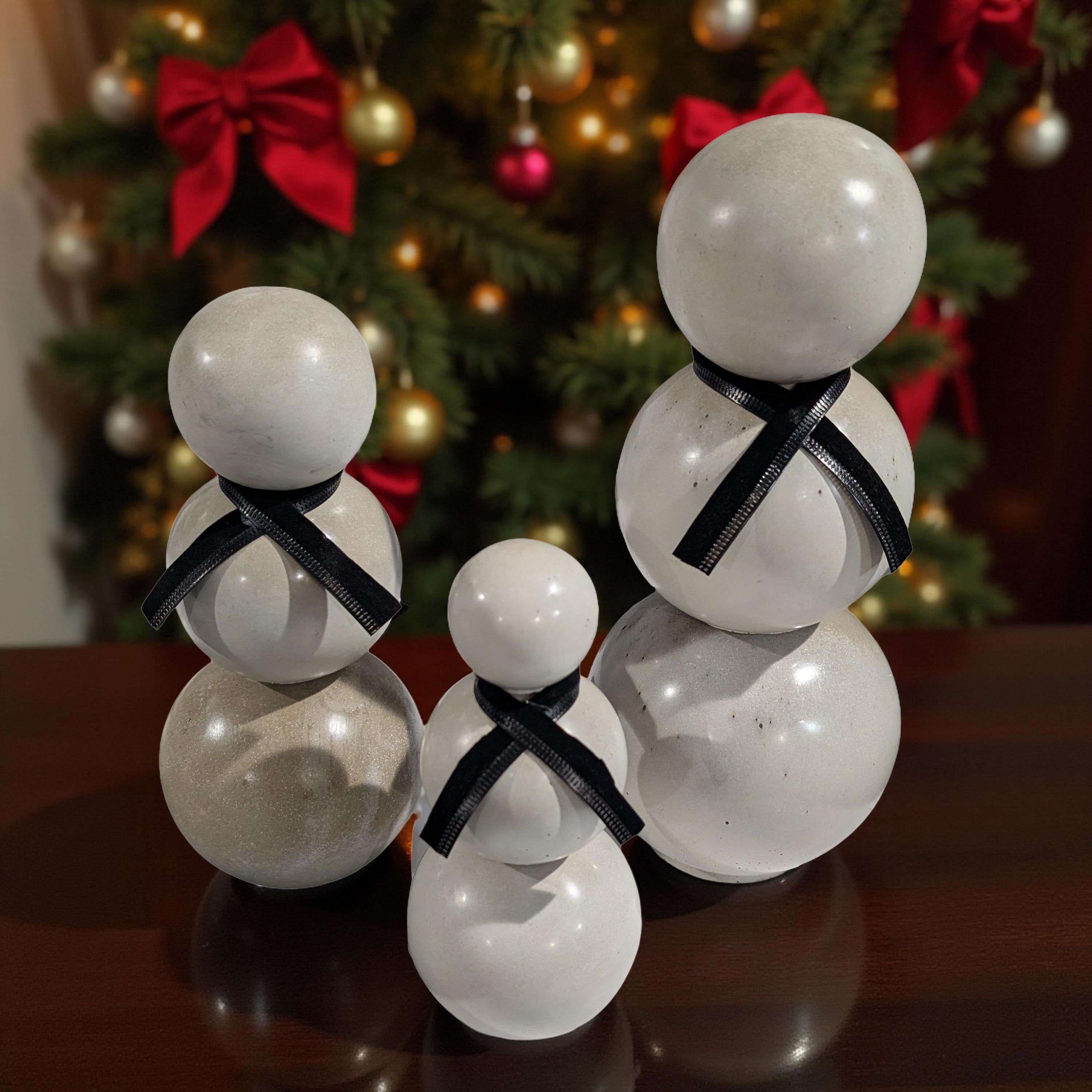 Handmade Concrete Snowman Set – Modern Minimalist Winter Décor