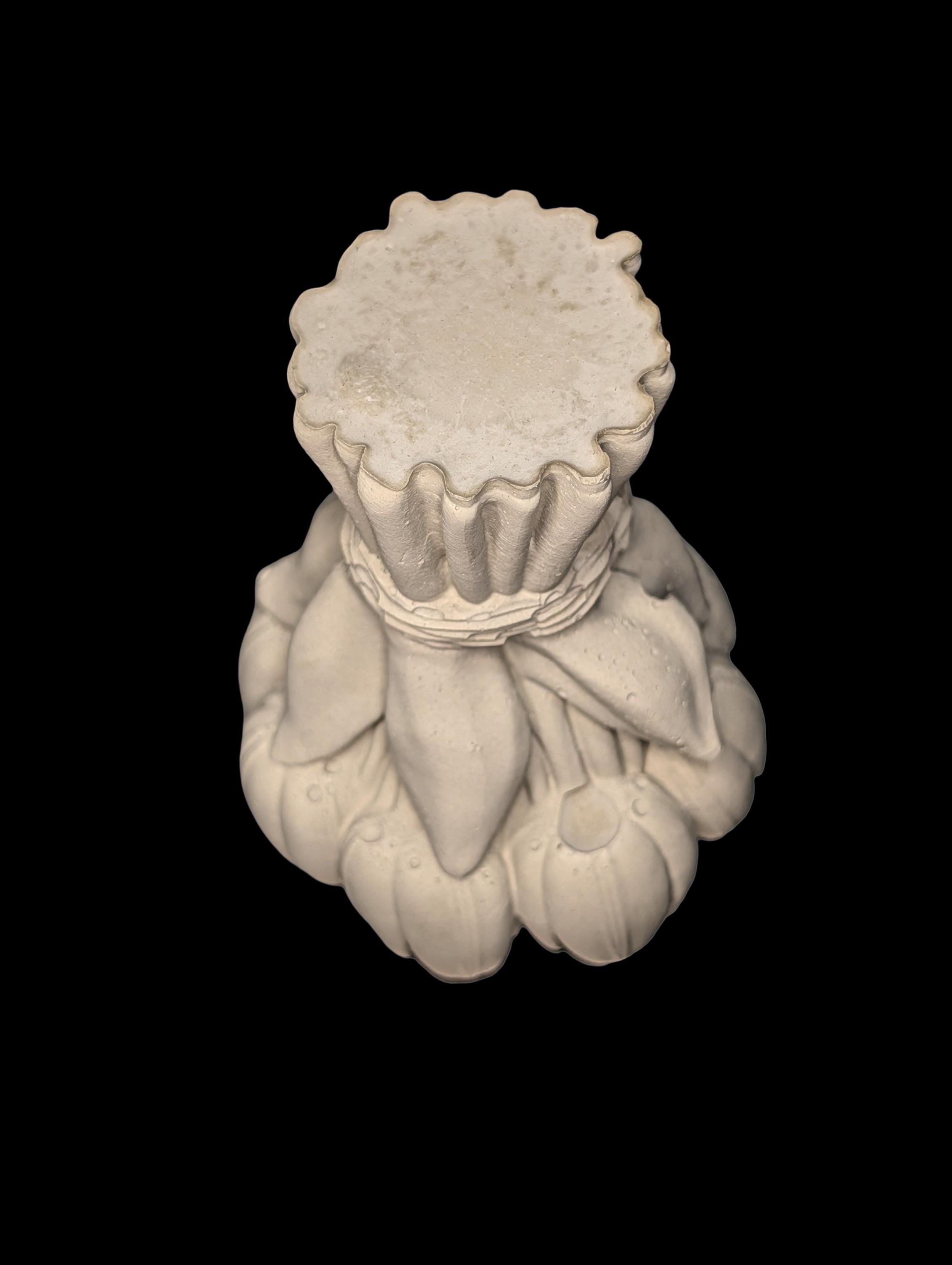 Concrete Tulip Bouquet Statue 4.5 Inches- Minimalist Spring Flower Decor - Industrial Shelf Sitter- Modern Coffee Table Accessory