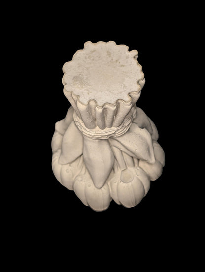 Concrete Tulip Bouquet Statue 4.5 Inches- Minimalist Spring Flower Decor - Industrial Shelf Sitter- Modern Coffee Table Accessory