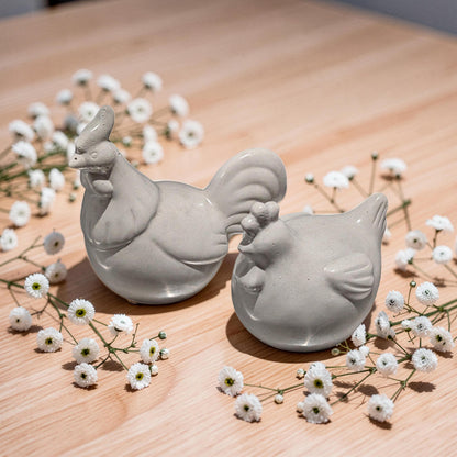 Handmade Concrete Chicken Statue Set – Minimalist Farmhouse Decor – Modern Industrial Rooster &amp; Hen Figurines – Nordic Style Concrete Bird