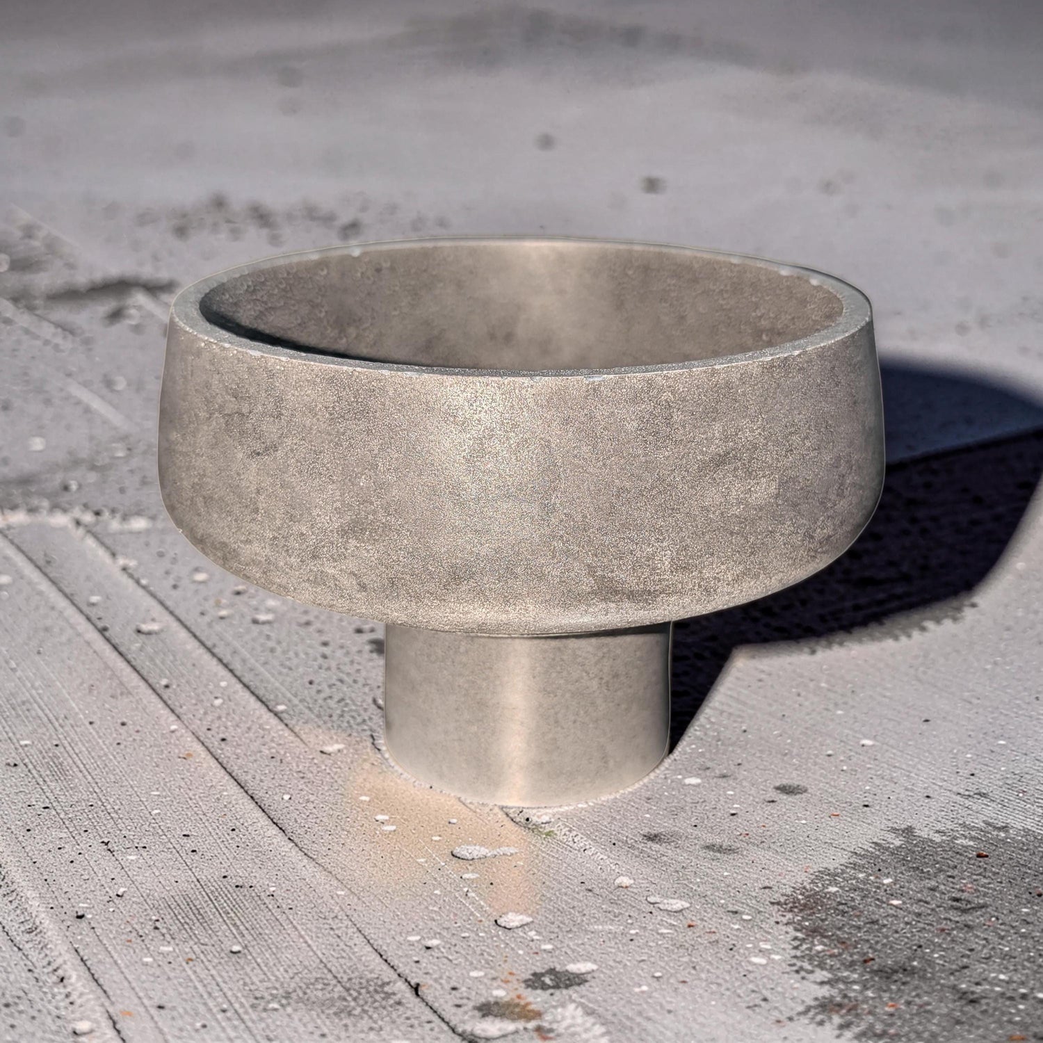 Modern Concrete Pedestal Bowl, Brutalist Centerpiece Bowl, Minimalist Footed Fruit Bowl, Decorative Catchall Dish, Stone Coffee Table Decor