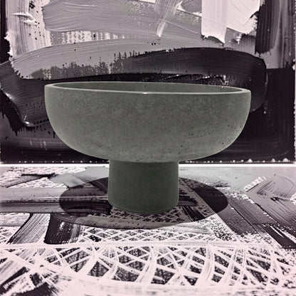 Modern Concrete Pedestal Bowl, Brutalist Centerpiece Bowl, Minimalist Footed Fruit Bowl, Decorative Catchall Dish, Stone Coffee Table Decor