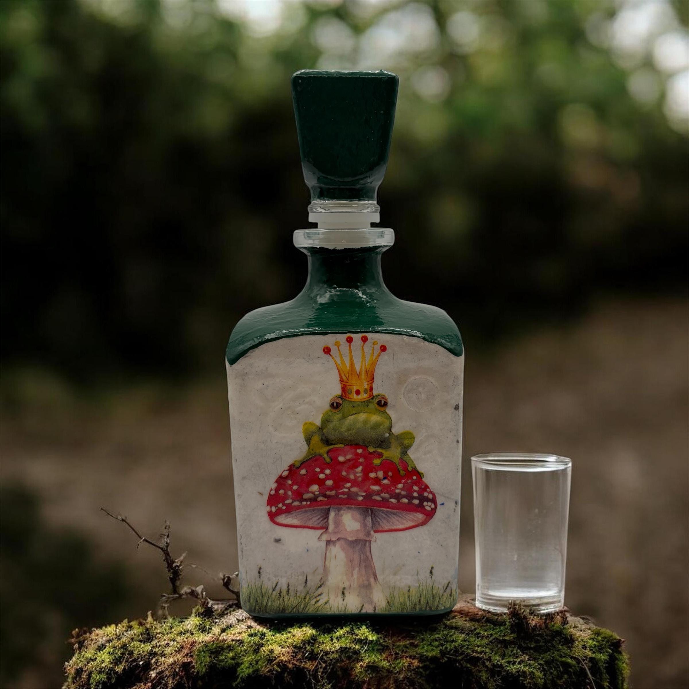 Decoupaged Tequila Bottle, Frog King Bar Decor, Refillable 750ml